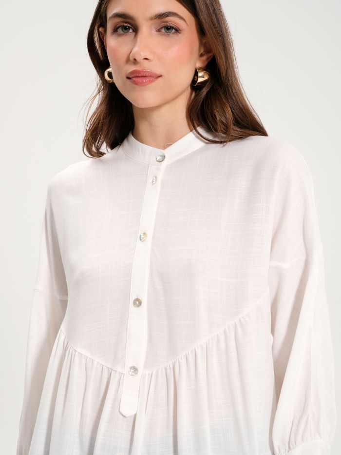 White blouse in Viscose fabric in_i5