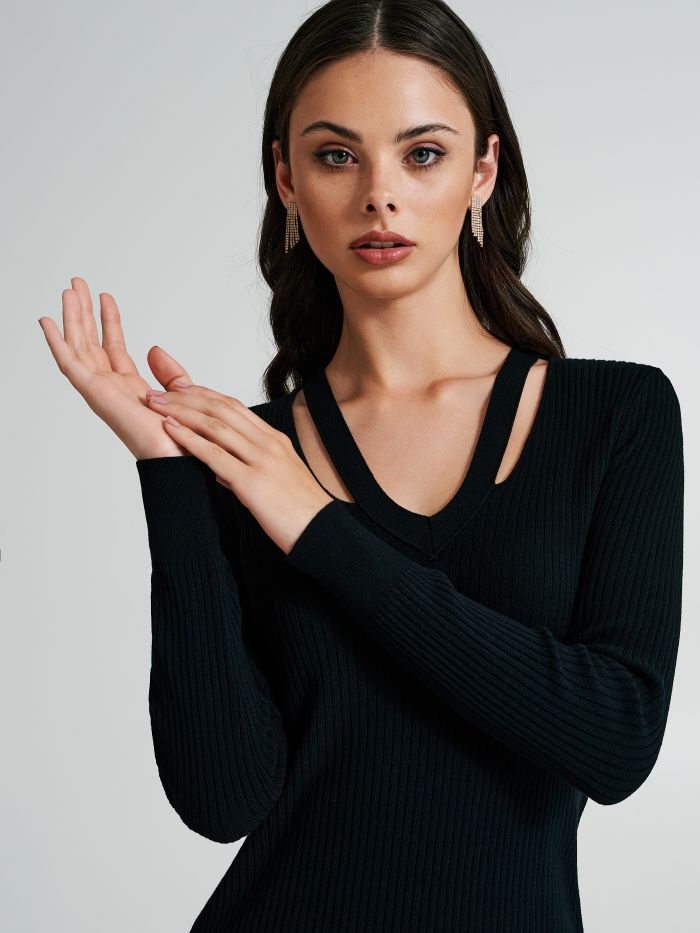 Geripptes Strickkleid.   Rinascimento