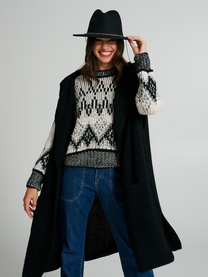 Long knitted waistcoat with hood   Rinascimento