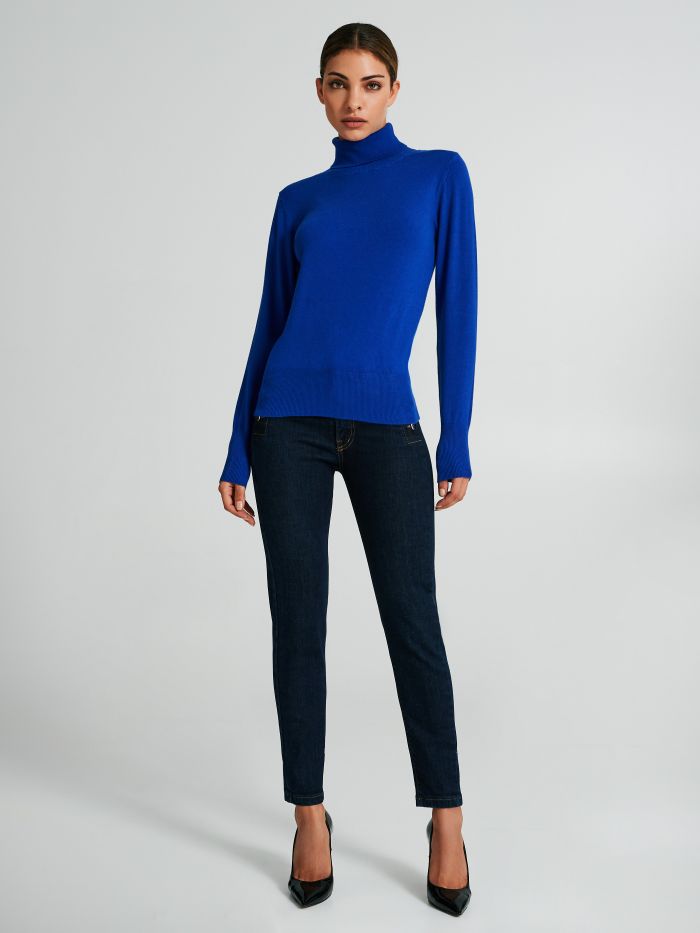 Basic turtleneck top  Rinascimento
