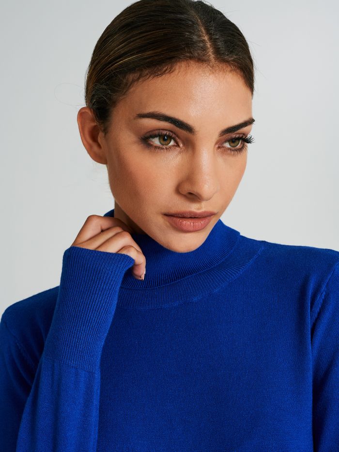 Basic turtleneck top  Rinascimento