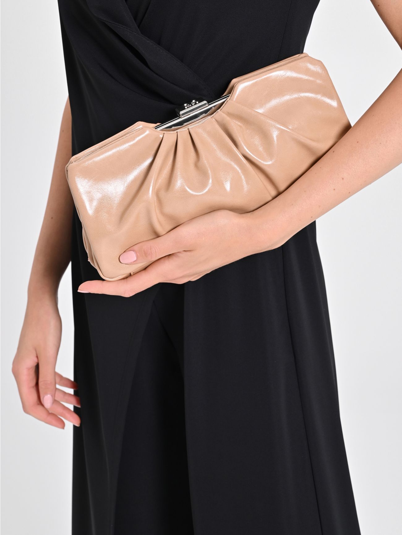 Soft clutch bag hotsell