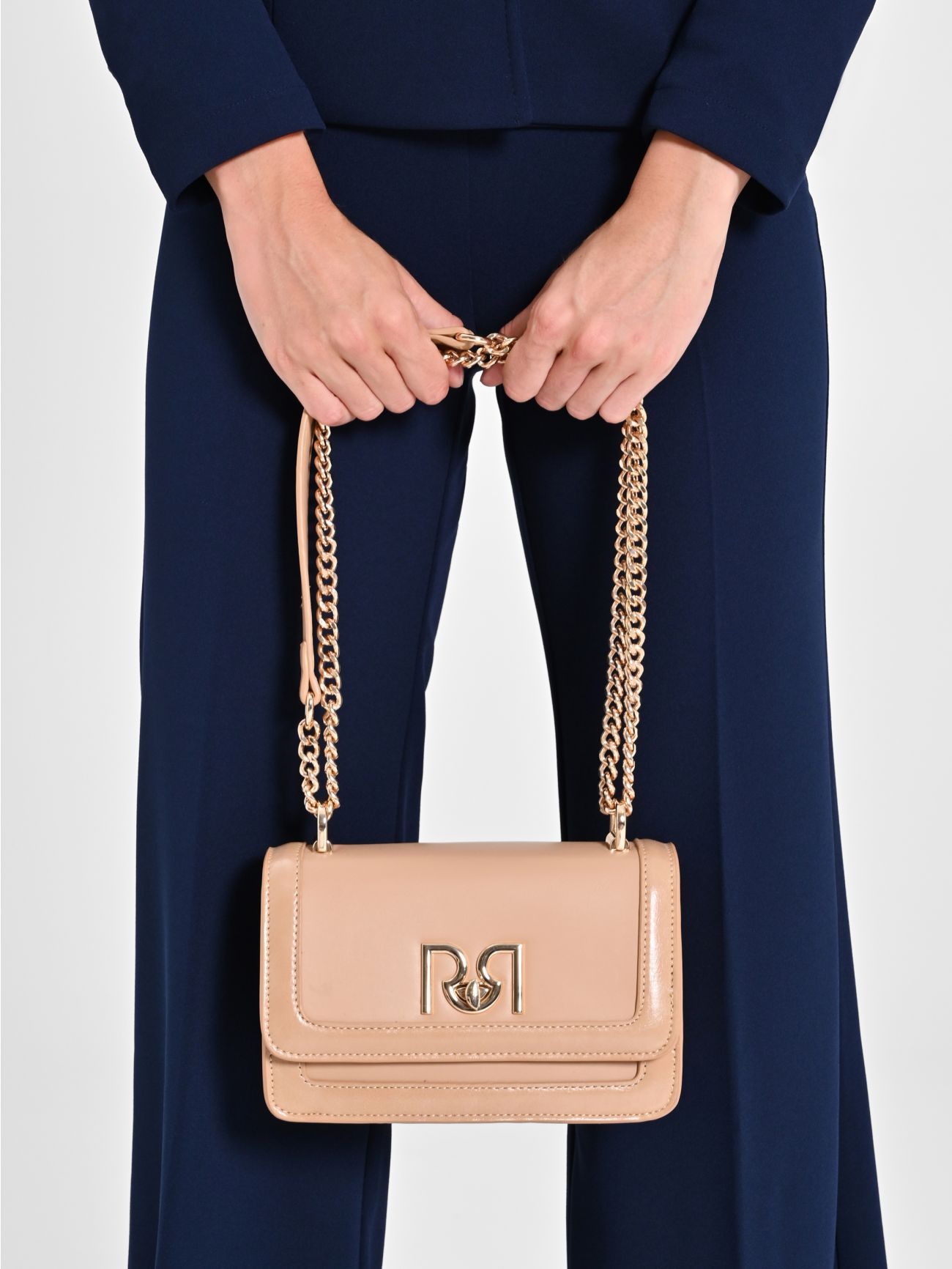 Cross-shoulder Bag in_i5