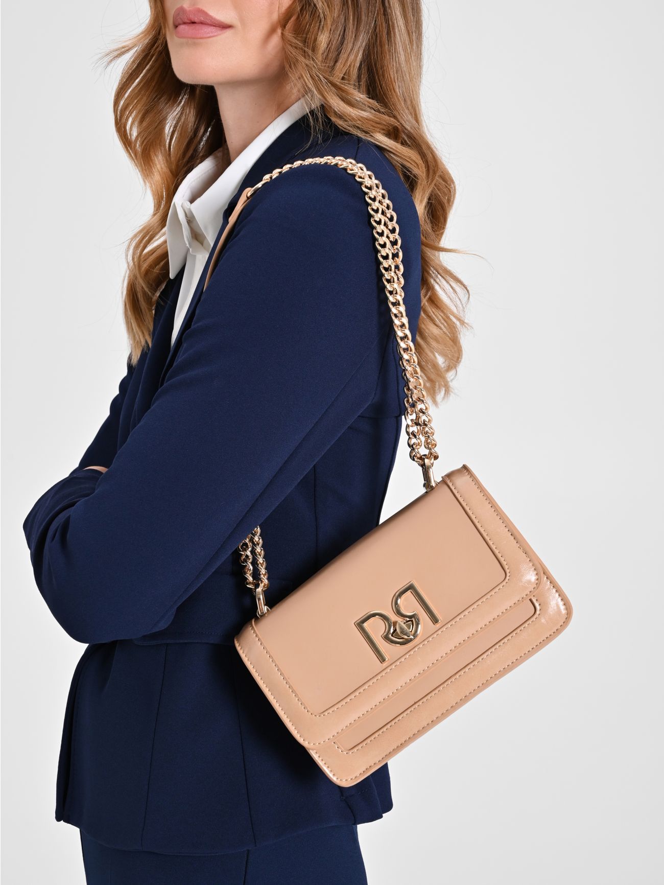 Cross-shoulder Bag in_i7