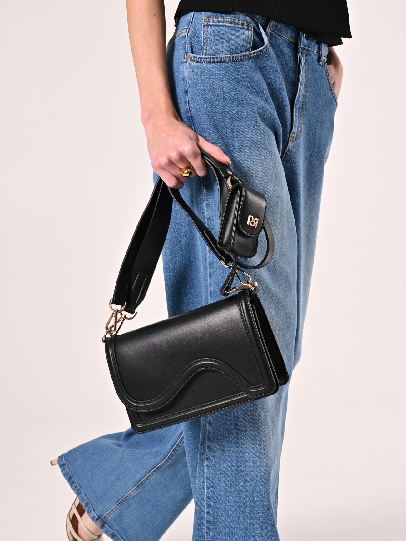 Sac en simili-cuir noir in_i7