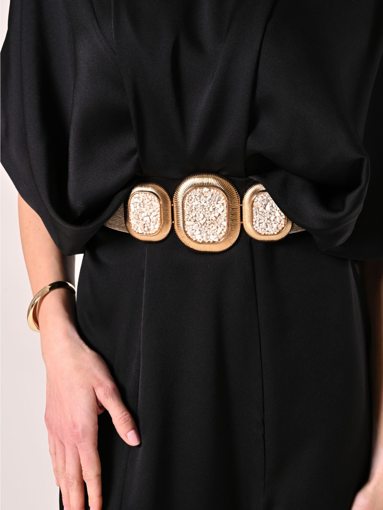 Gemstone belt in_i5