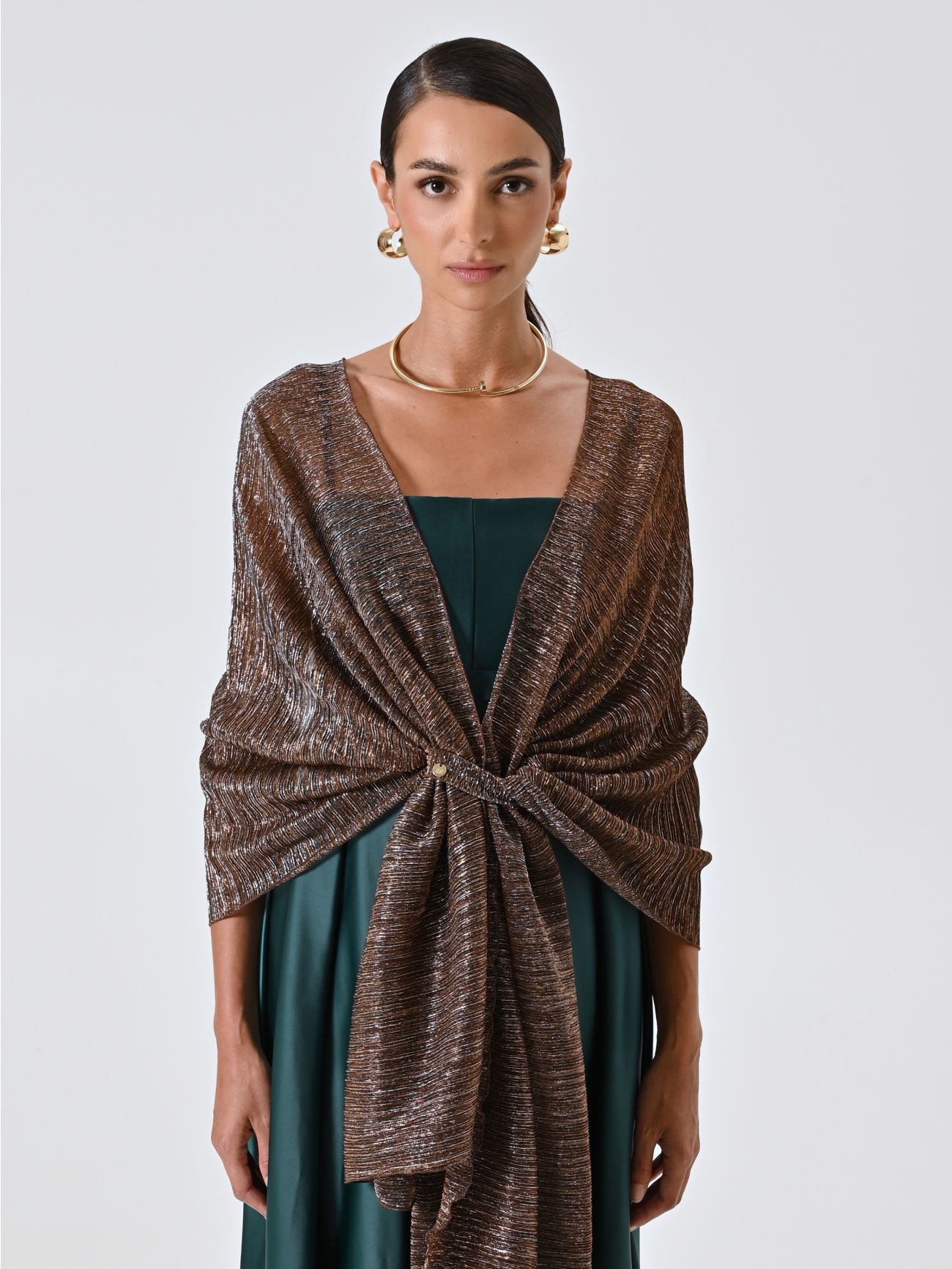 Estola en jacquard marrón chocolate con hilo de lúrex det_2