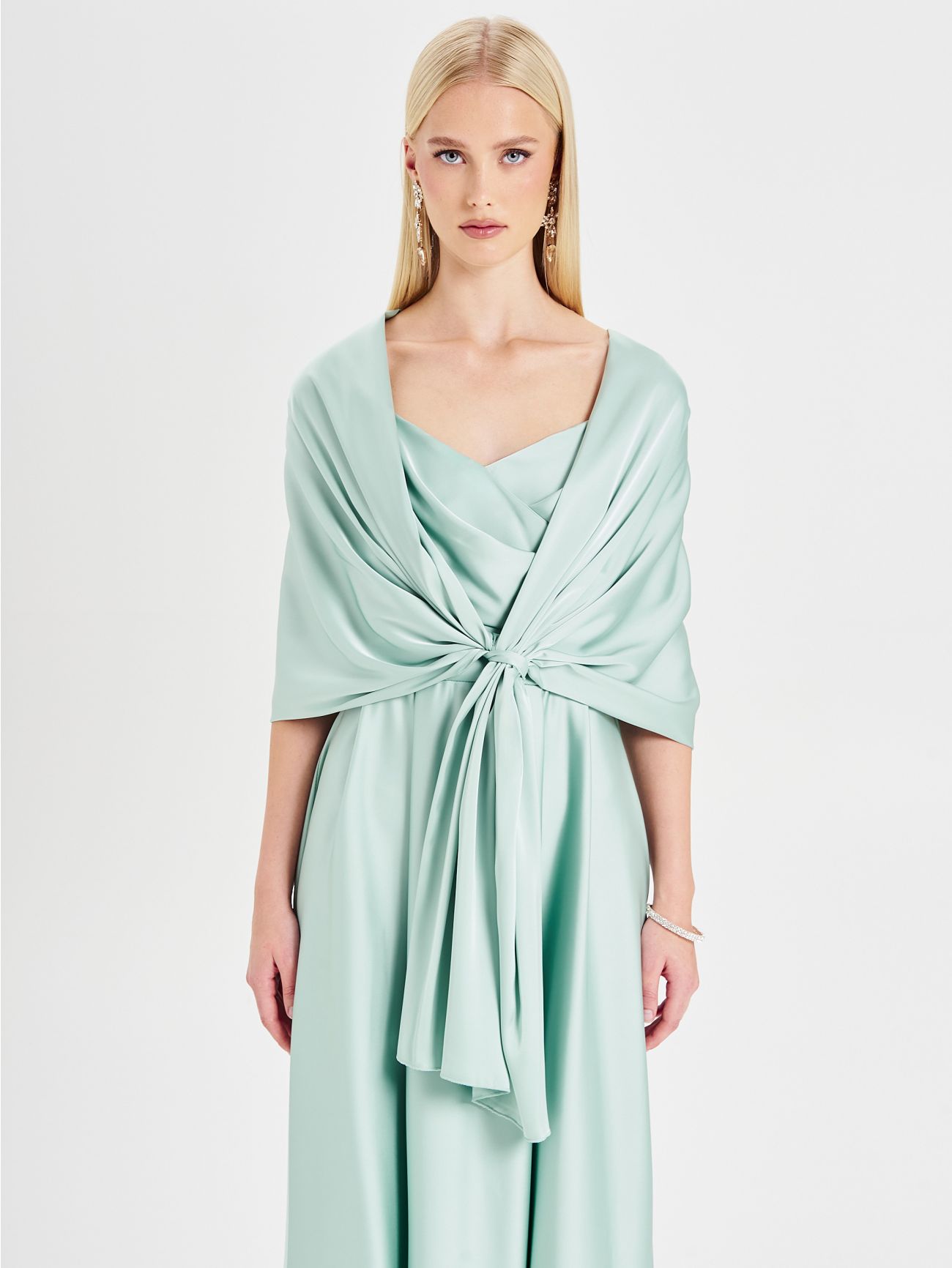 Rinascimento atelier Sage Green Stole det_3