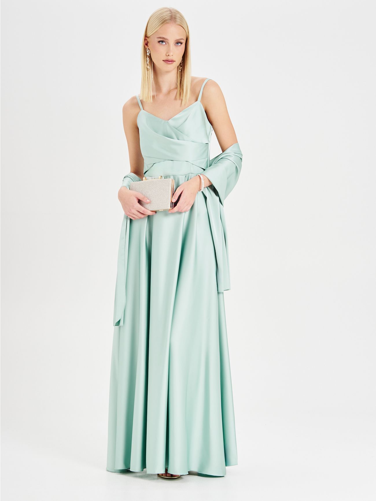 Rinascimento atelier Sage Green Stole in_i7