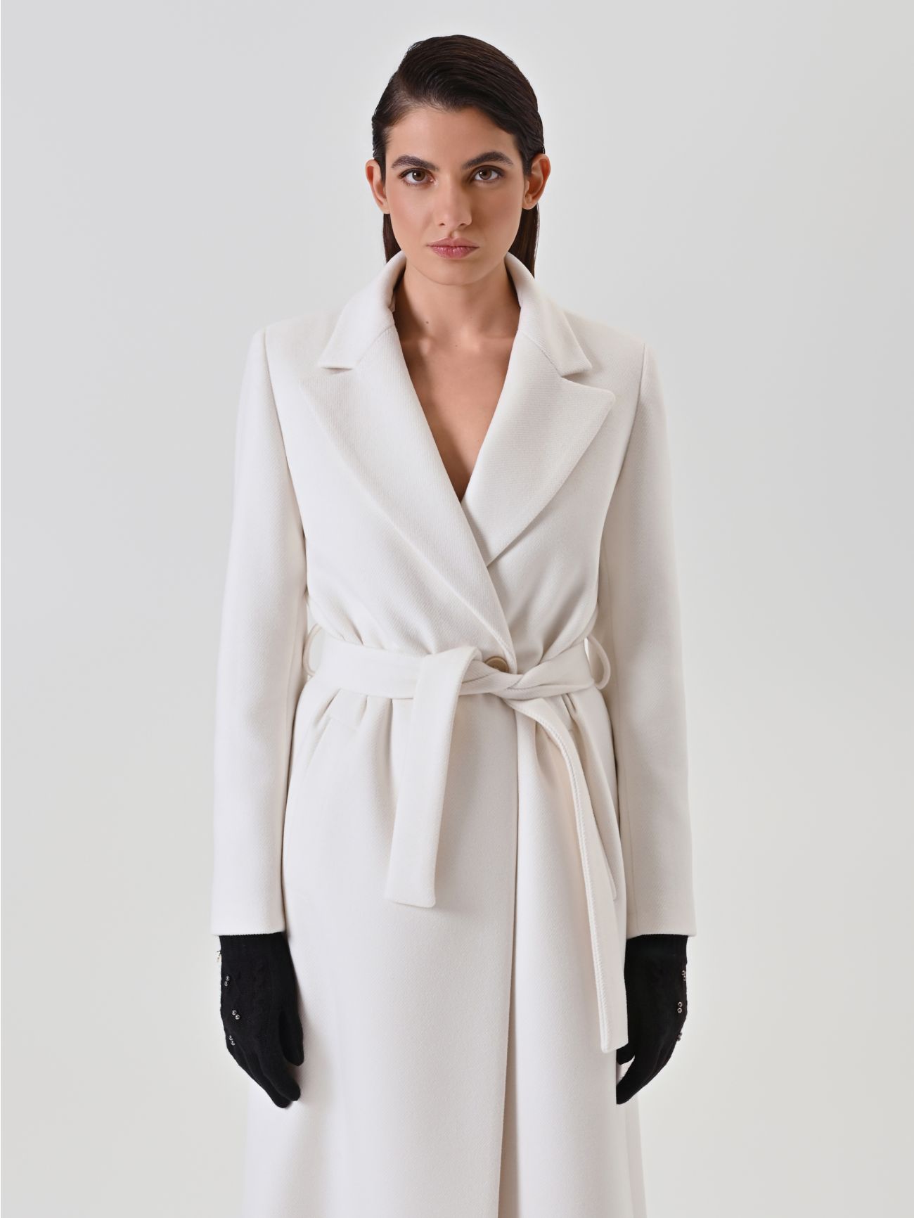 Black Pearl-Embellished Cable-Knit Gloves det_1