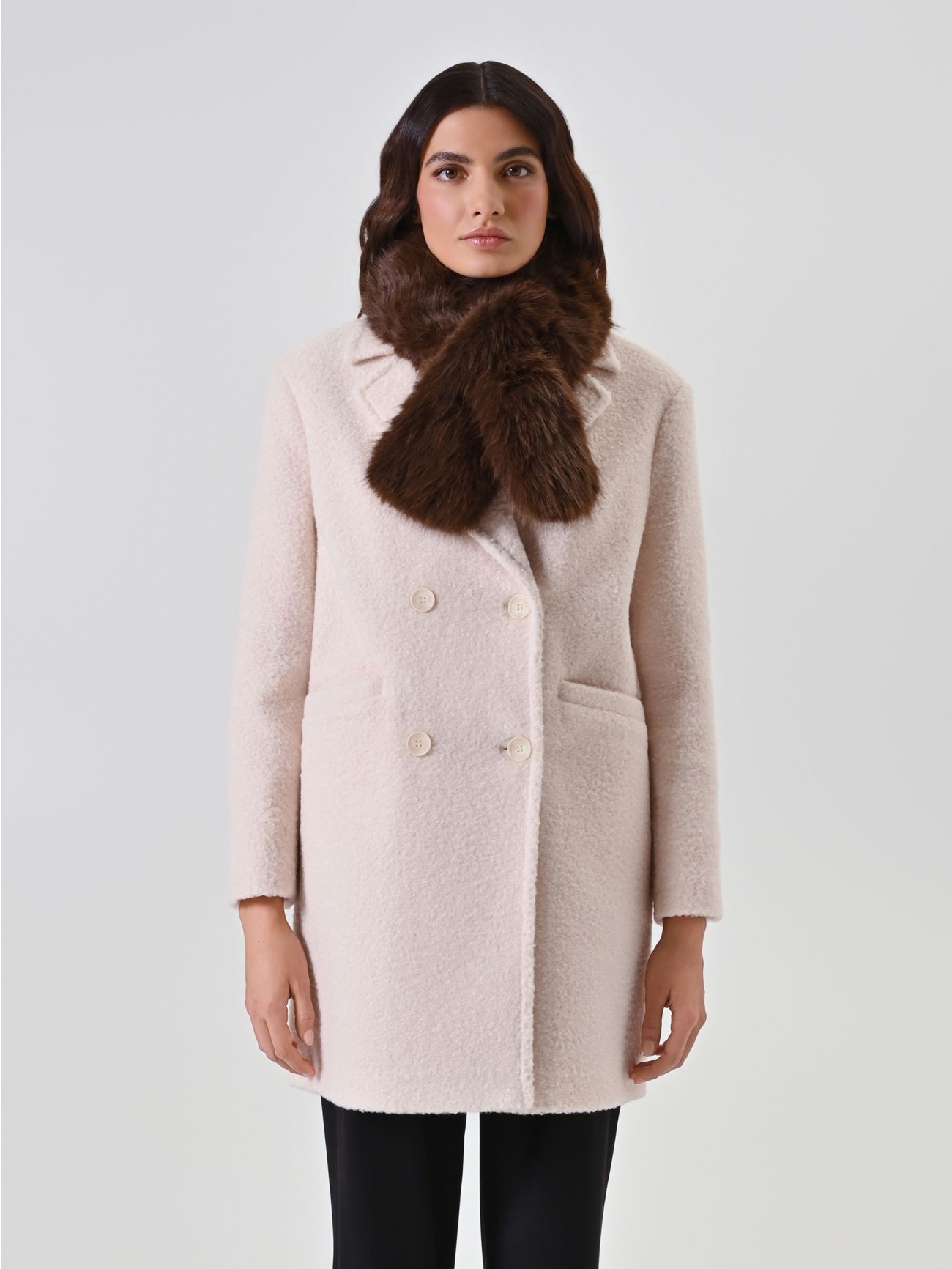 Bufanda efecto pelo marrón det_1