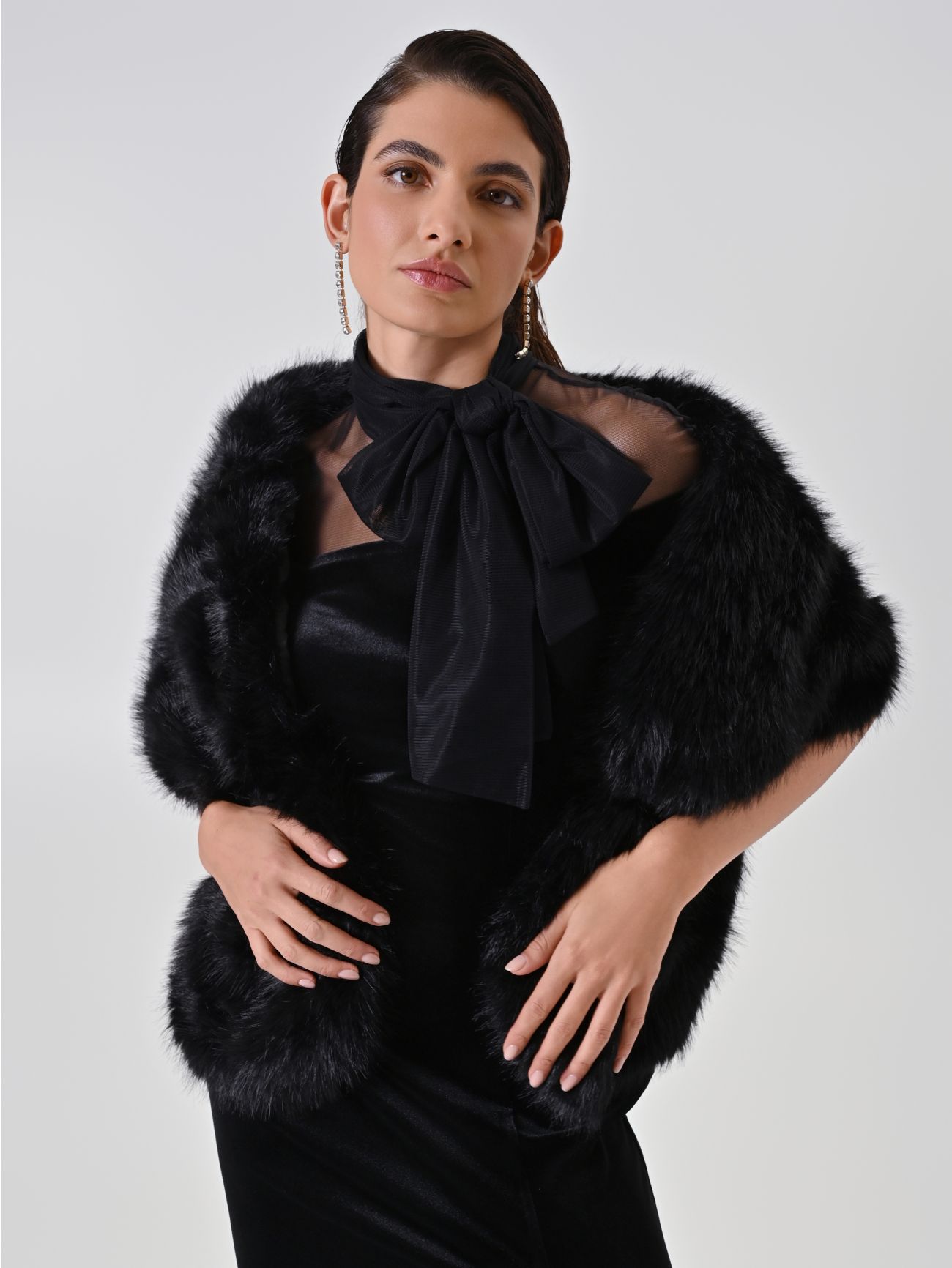 Black Faux-Fur Stole  Rinascimento