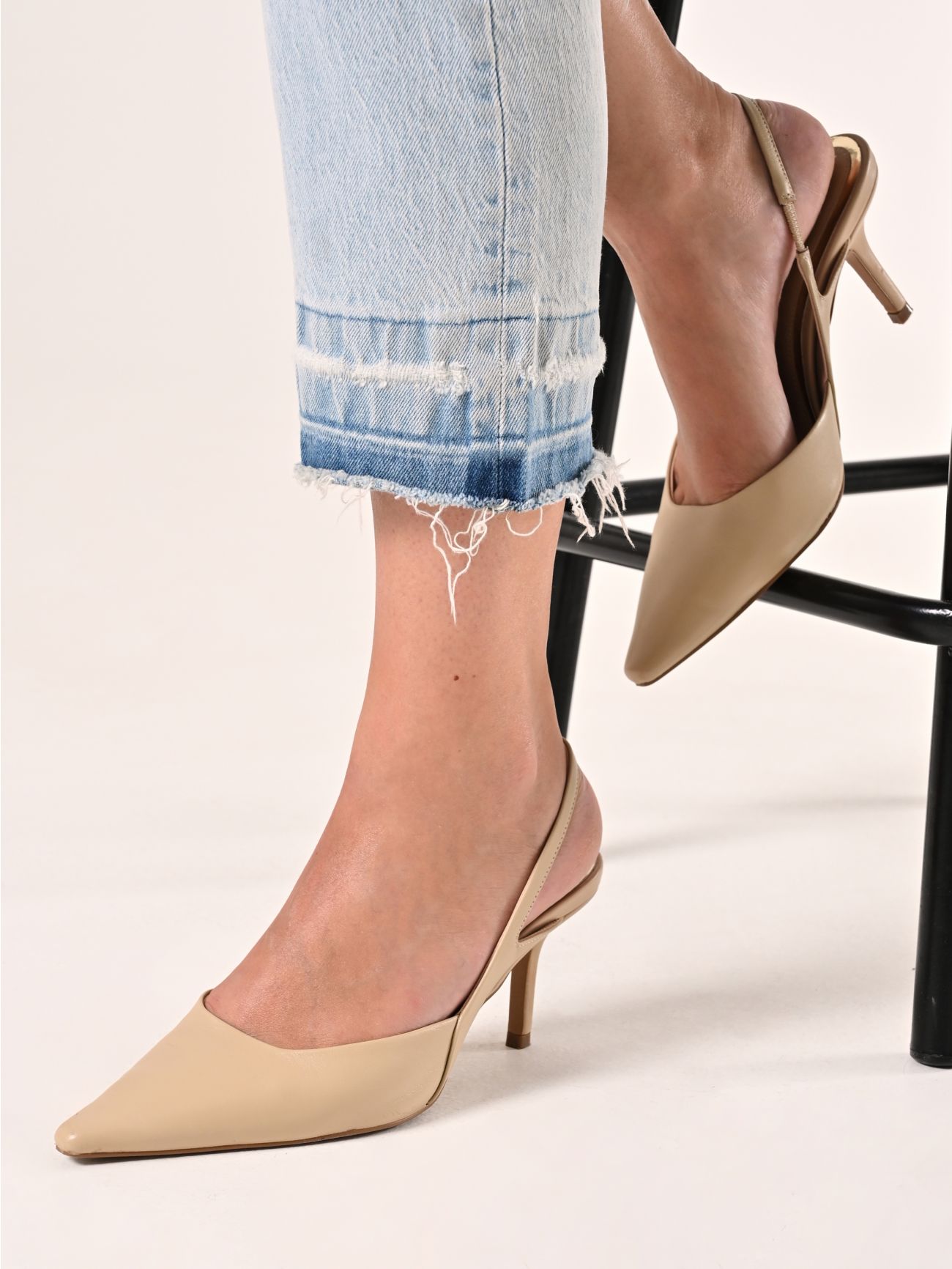 Escarpins slingback beiges in_i5