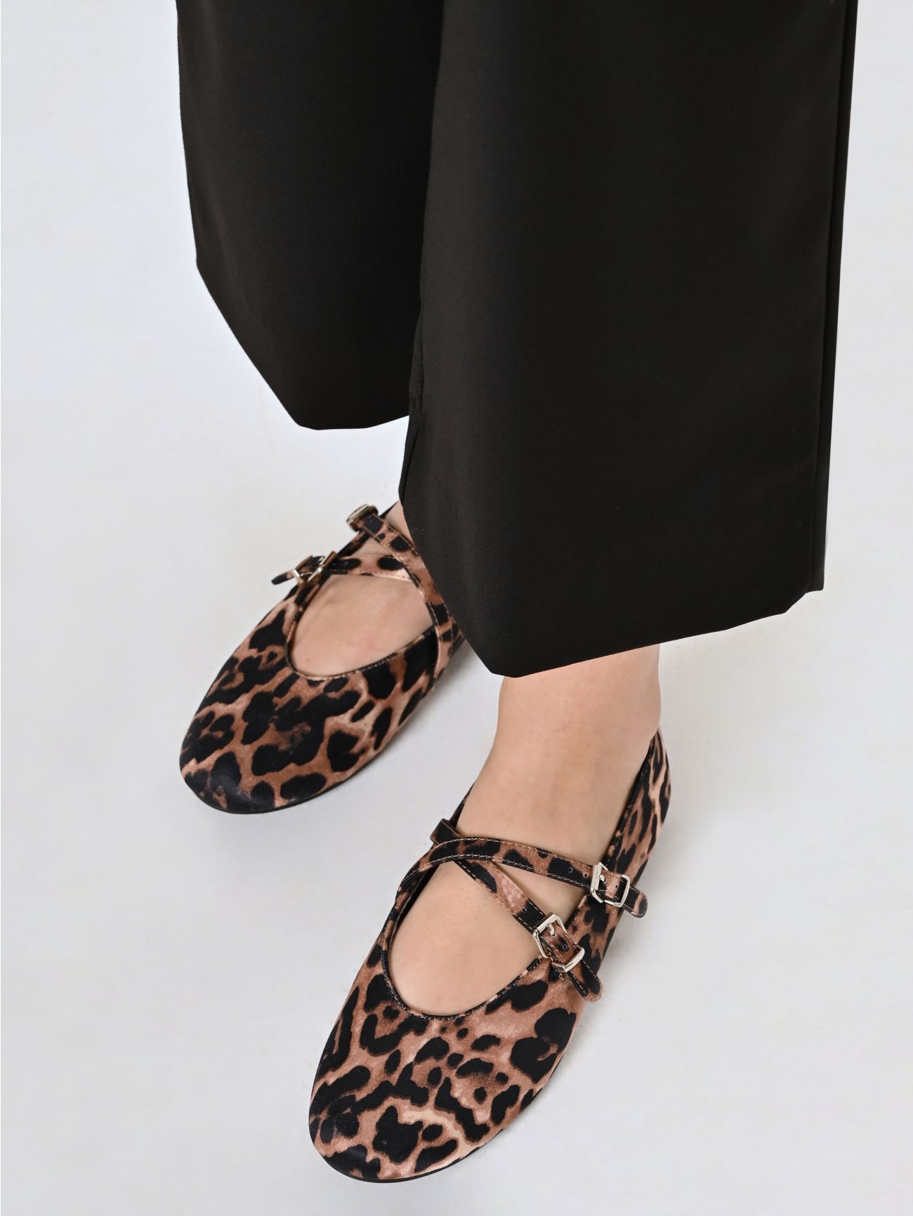Ballerinas aus Stoff mit Animal-Print in_i5
