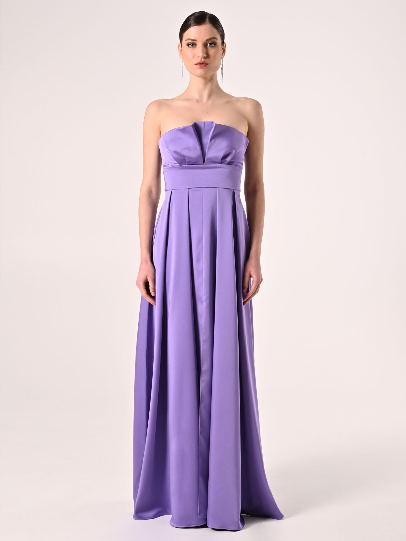 Robe longue lilas en satin det_1