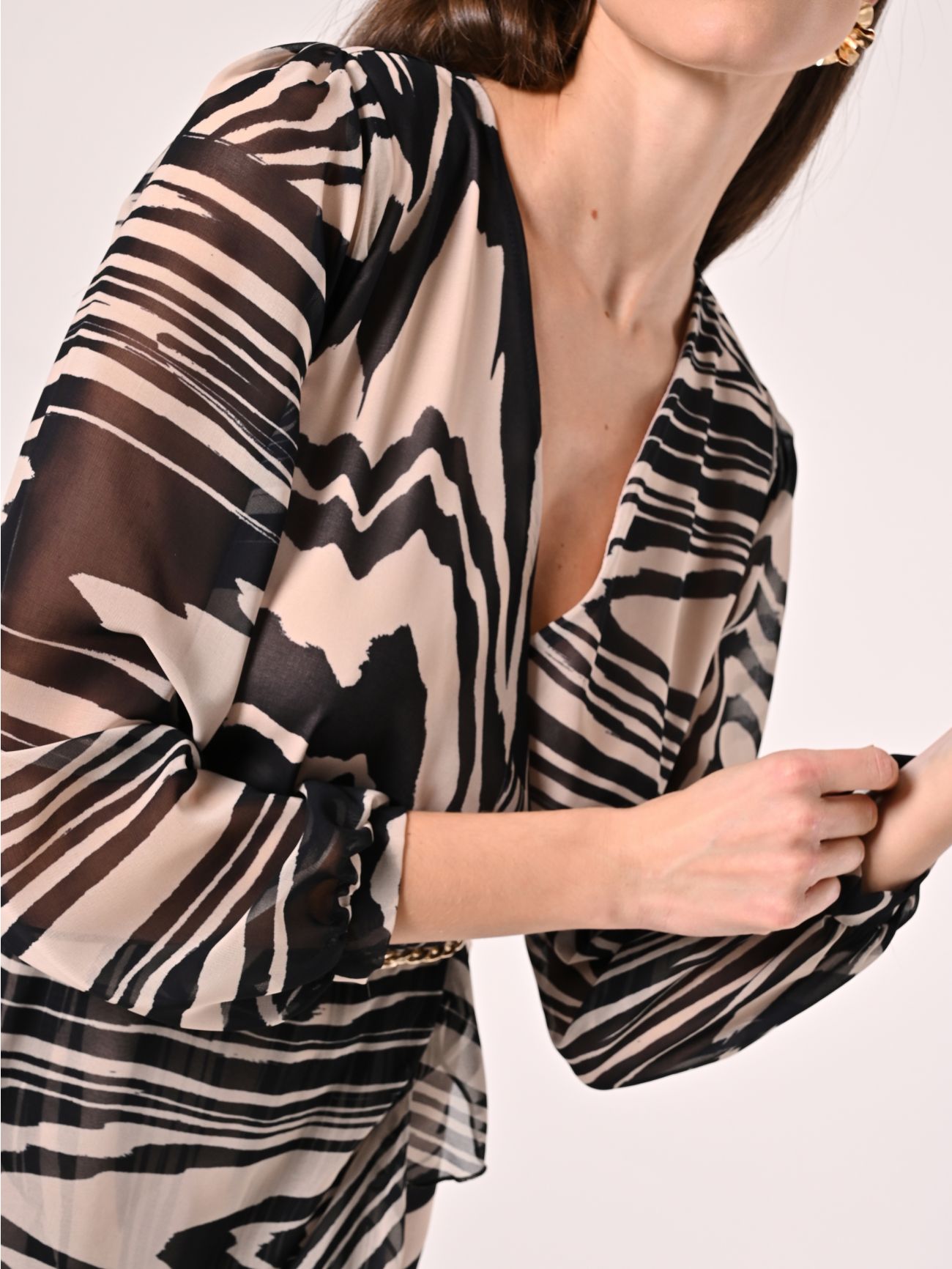 Kleid mit Animal-Print und Rüschen in_i5