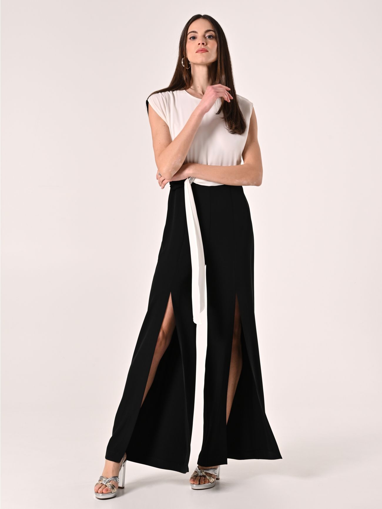Black & White Bicolor Jumpsuit in_i7