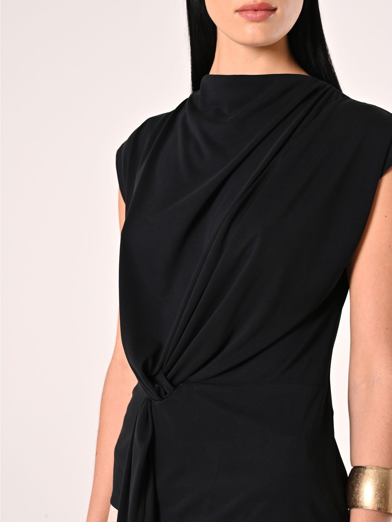 Black Tencel Top in_i5