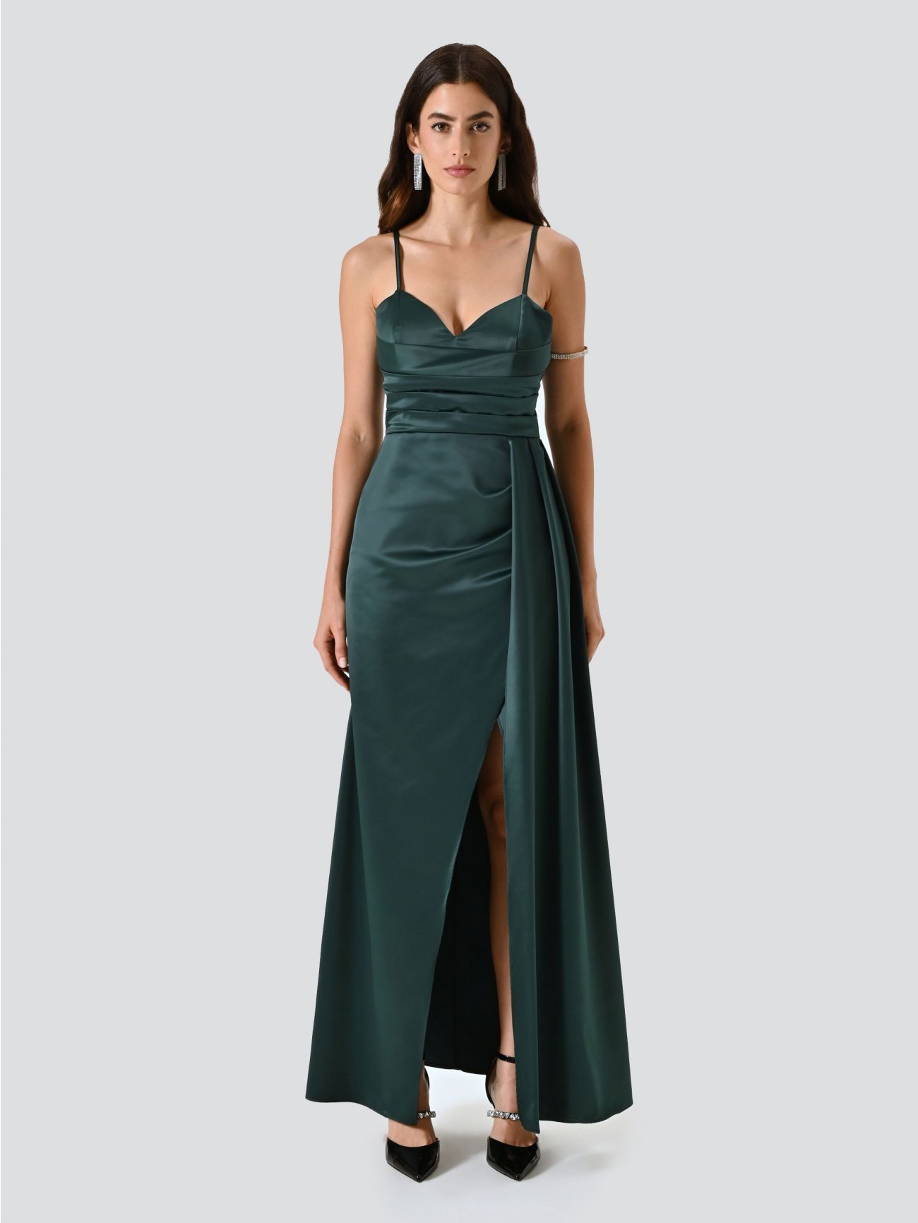 Langes Kleid in Grün aus Satin det_1
