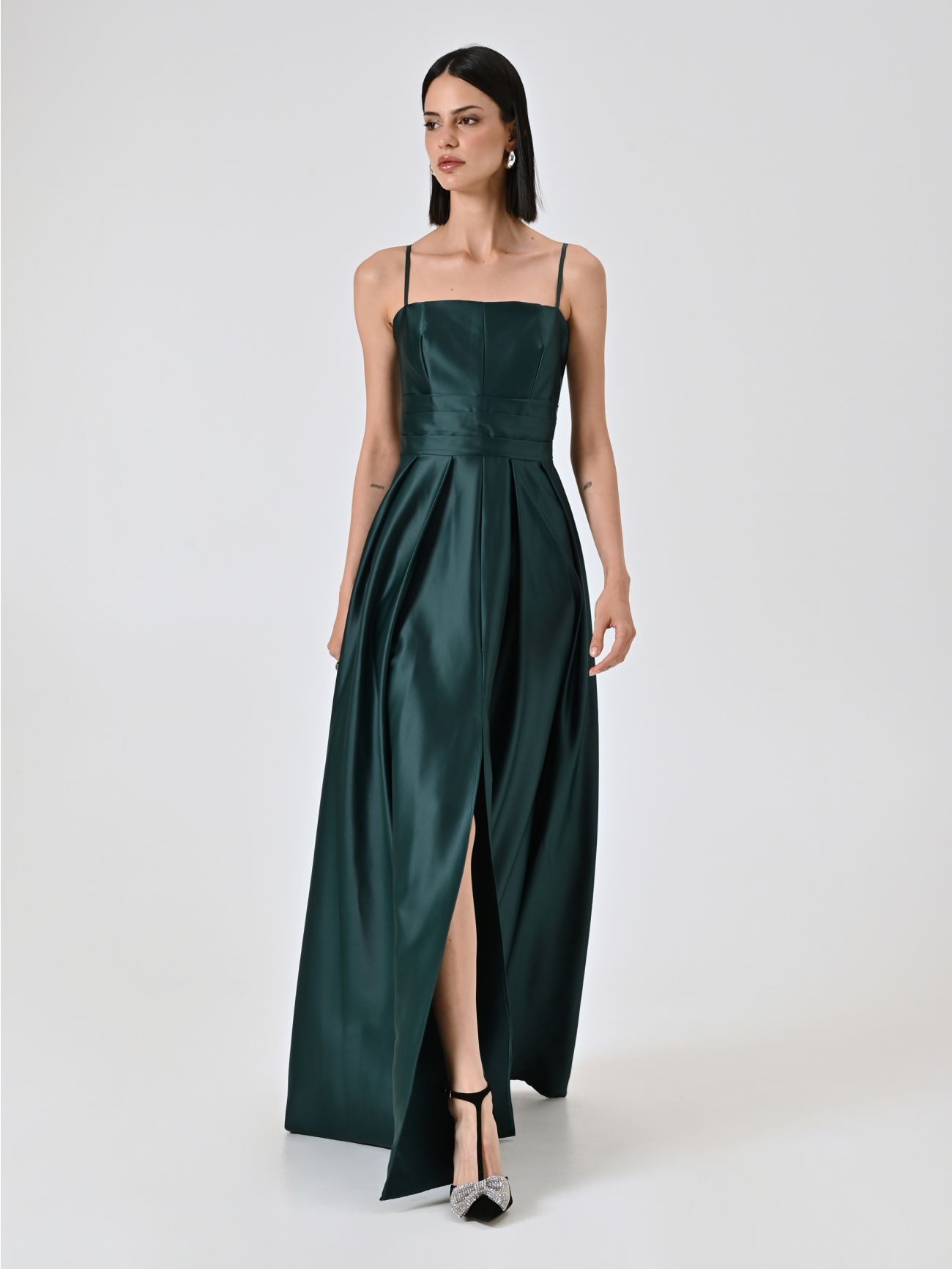 Lange Kleid aus Satin in Grün in_i7