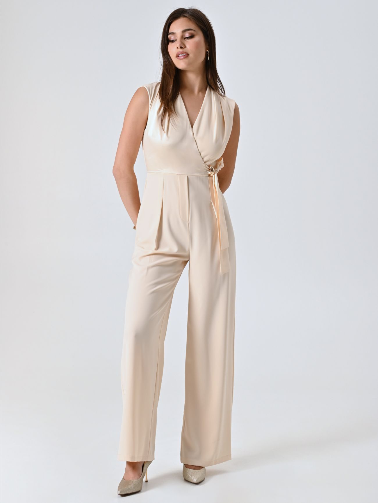 Tuta Palazzo con Corpino in Raso Beige Chiaro in_i7