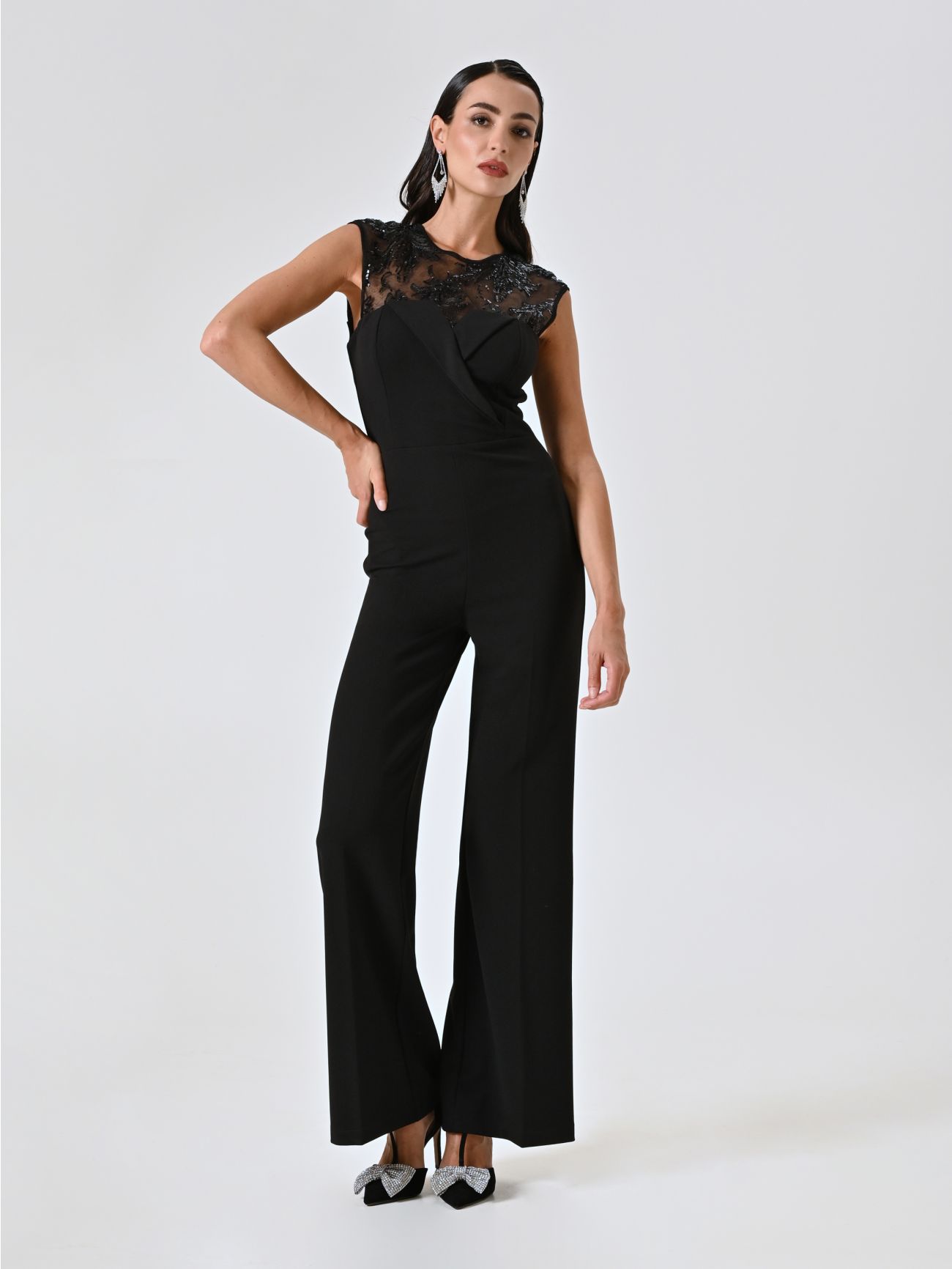 Tuta con Carré in Pizzo Paillettes in_i7