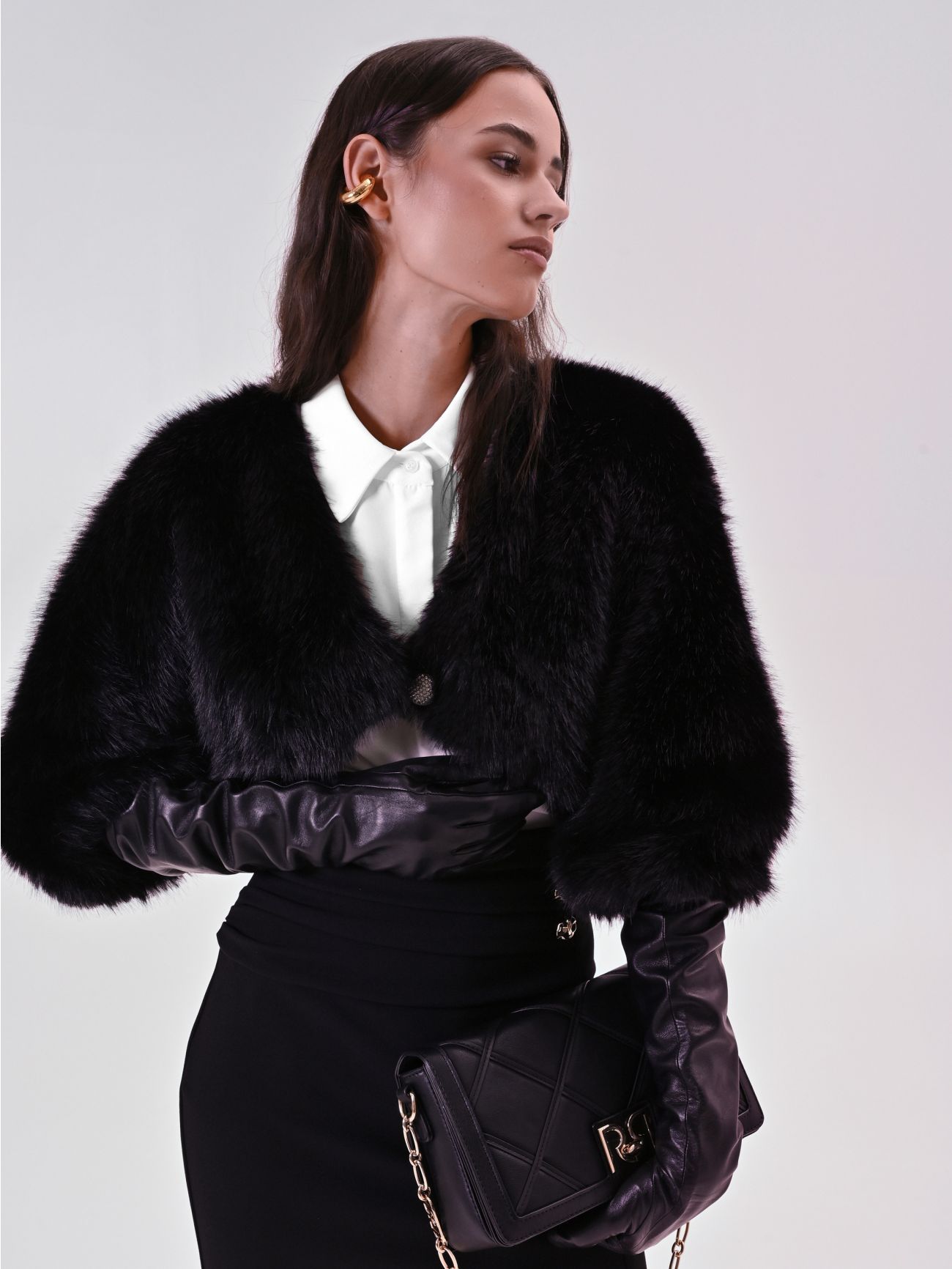 Black Faux Fur Shrug sp_e1