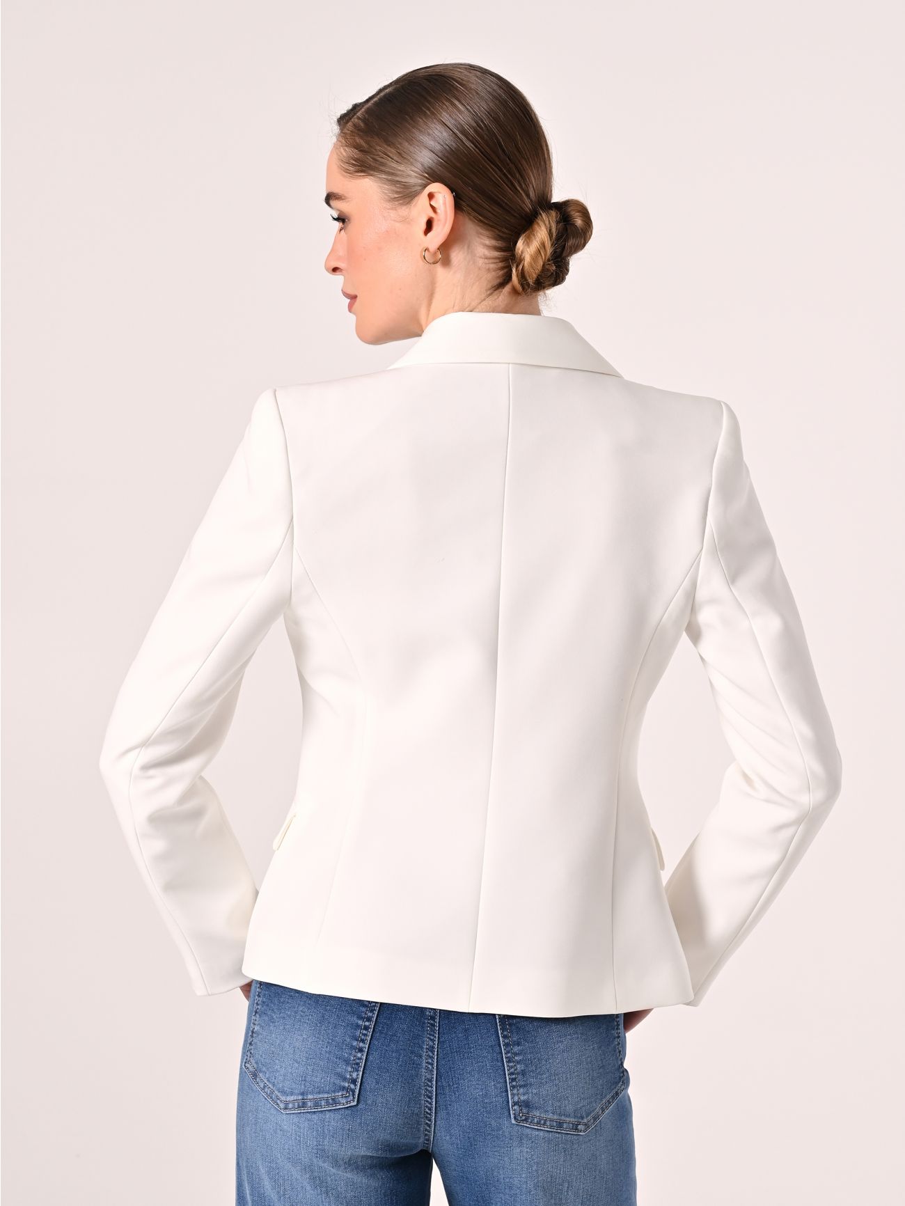 Double-Breasted Jacket in White Technical Fabric det_3
