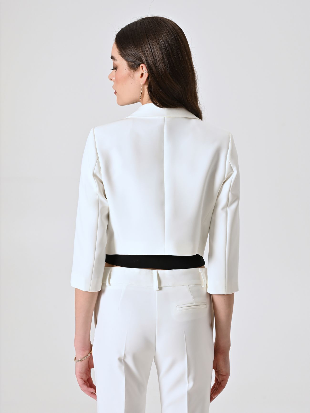 Chaqueta corta de tejido técnico blanco det_3