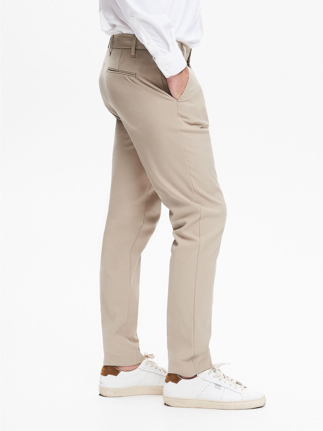 Pantalón en tejido técnico diagonal para hombre QB24 in_i7