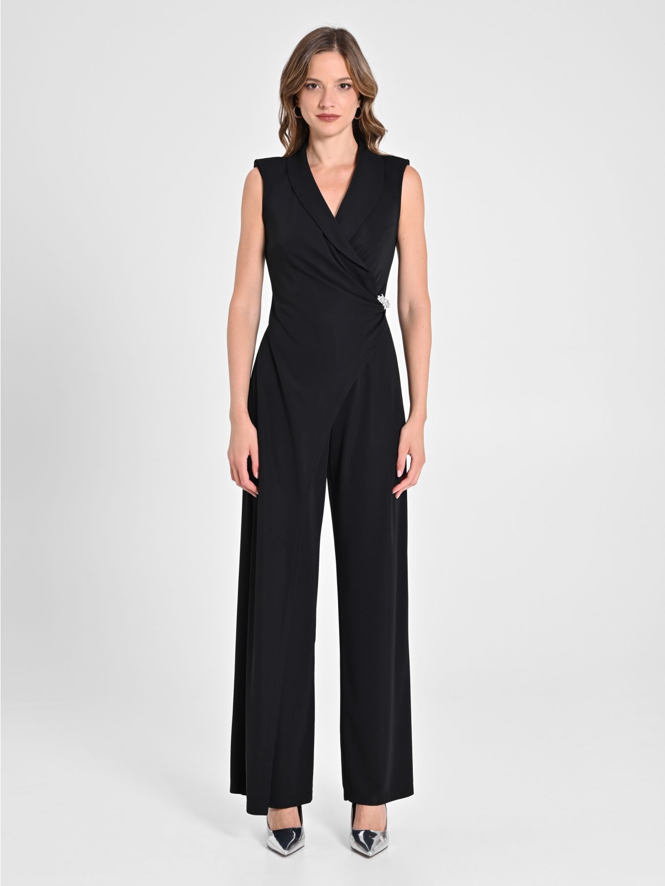 Tuxedo-Style Jumpsuit in Black Flowy Fabric det_1