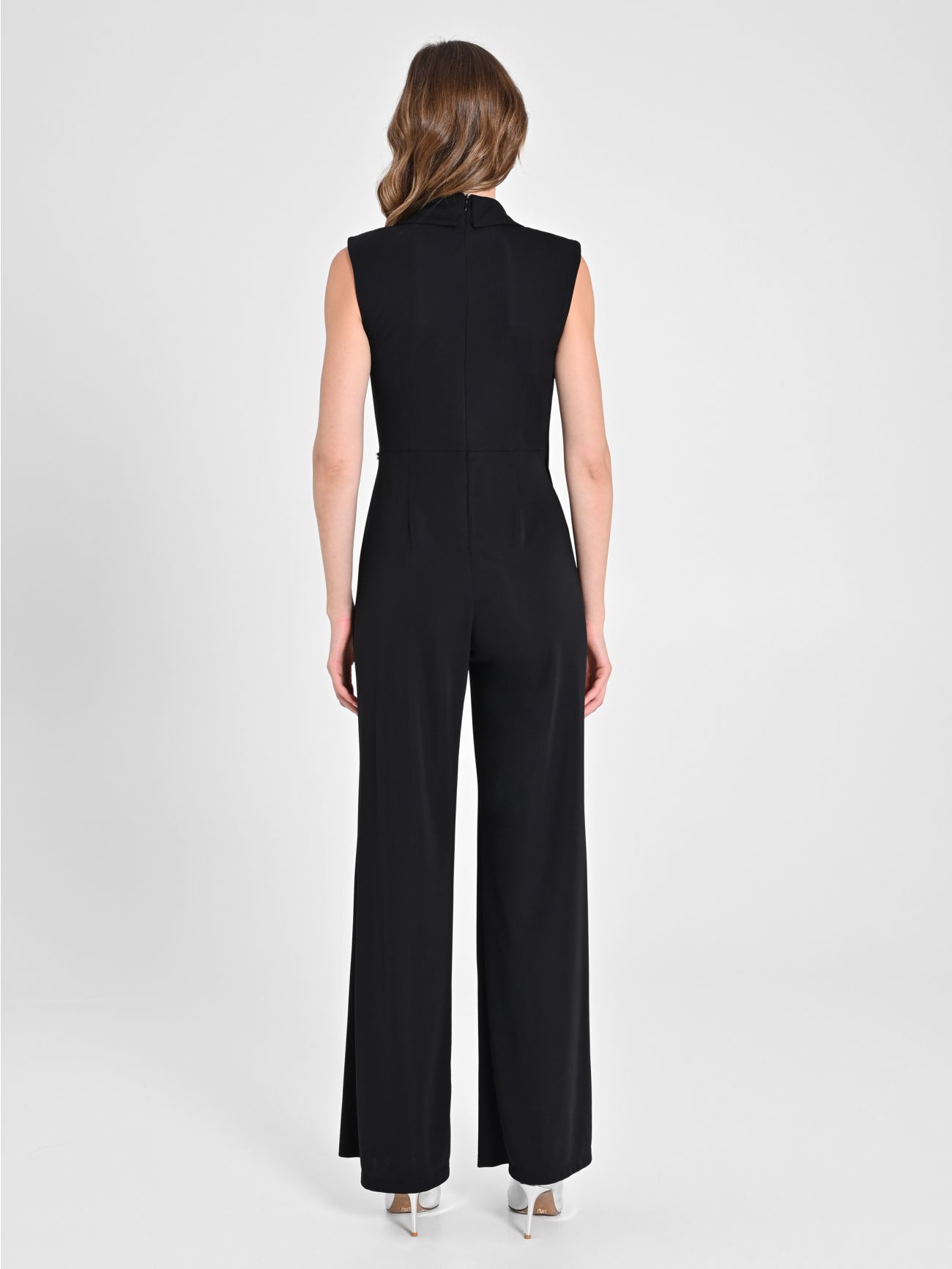 Tuxedo-Style Jumpsuit in Black Flowy Fabric det_3
