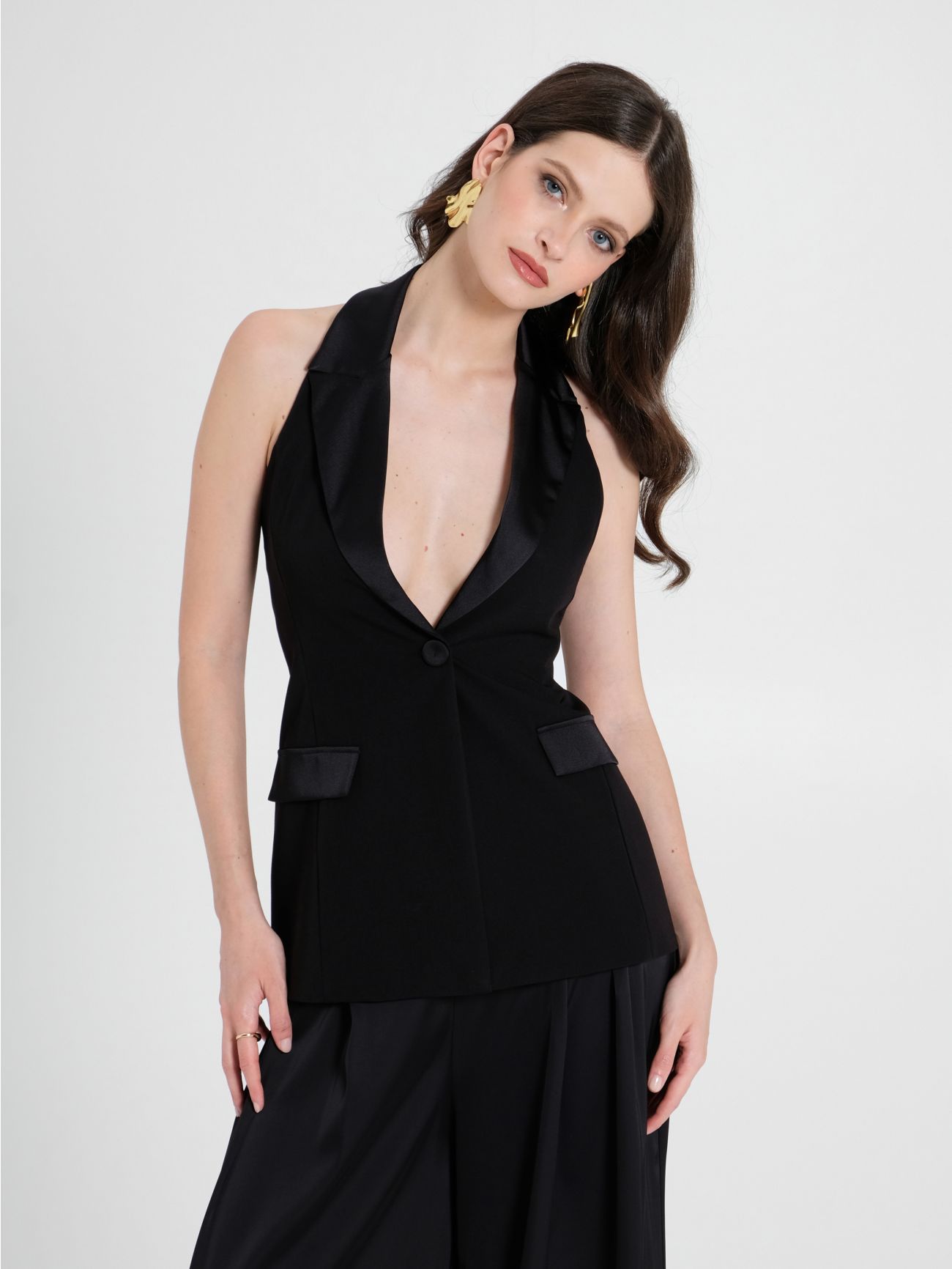 Gilet avec détails en satin sp_e1