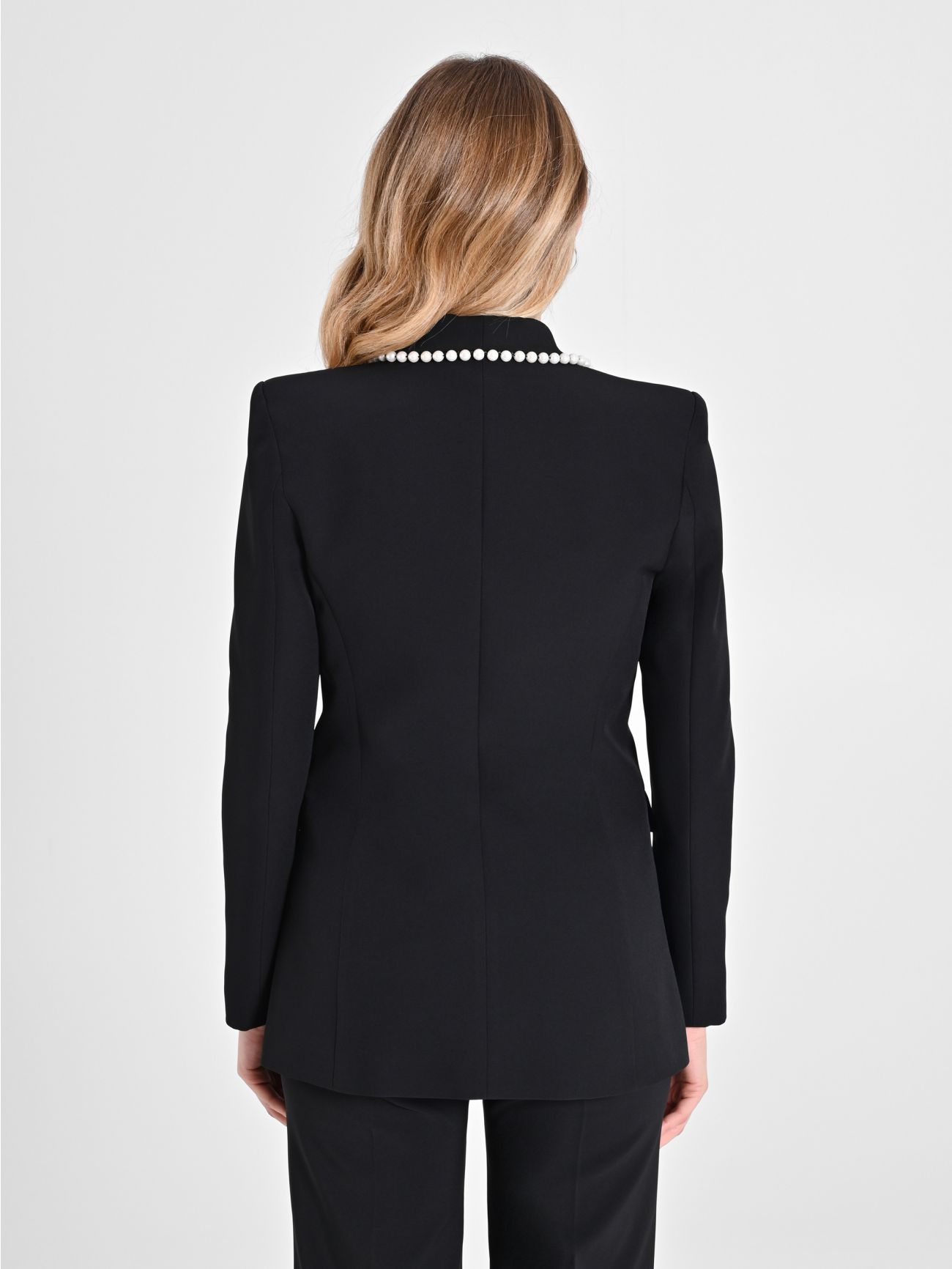 Jacket with Pearls in_i4