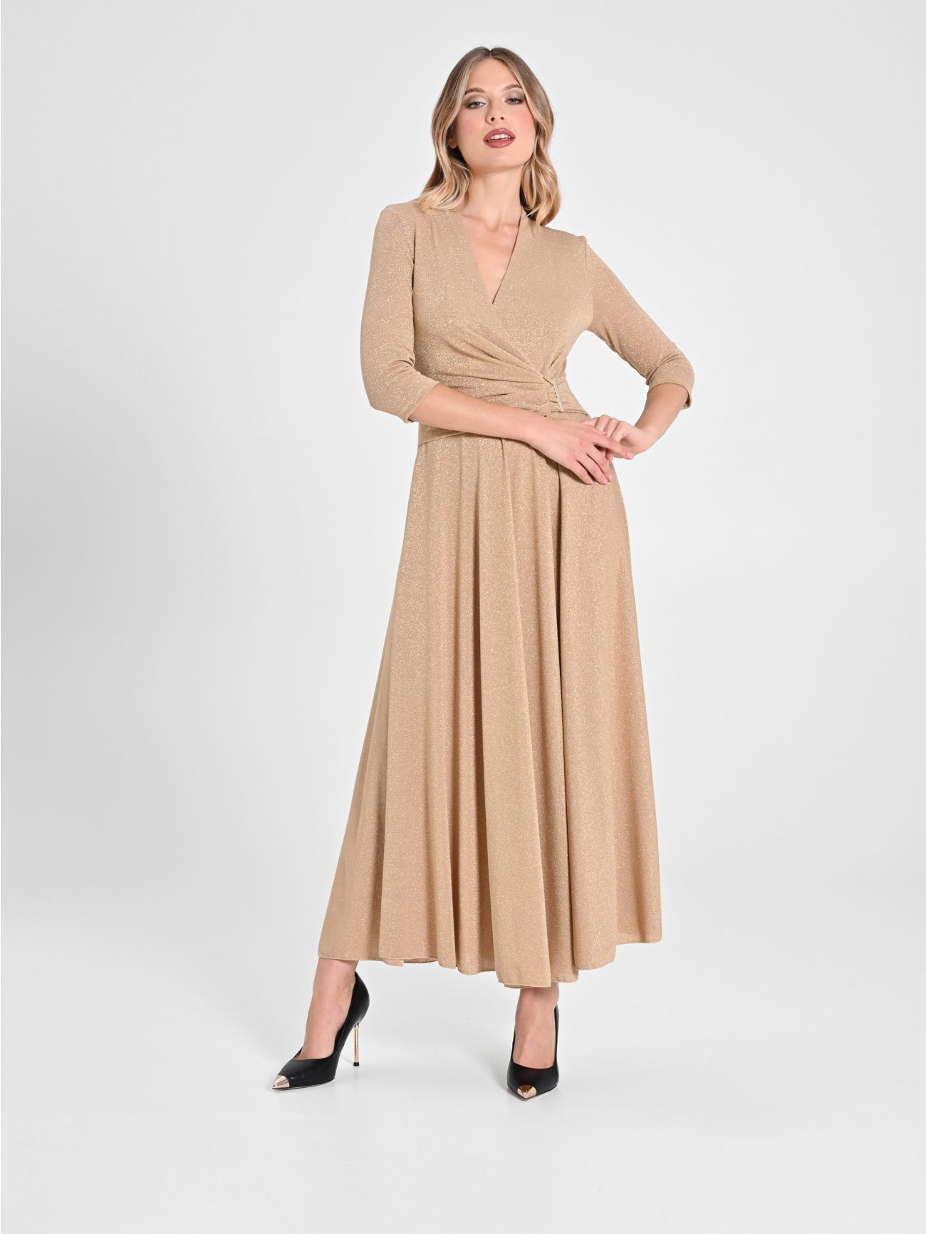Robe longue en fil de lurex doré sp_e1