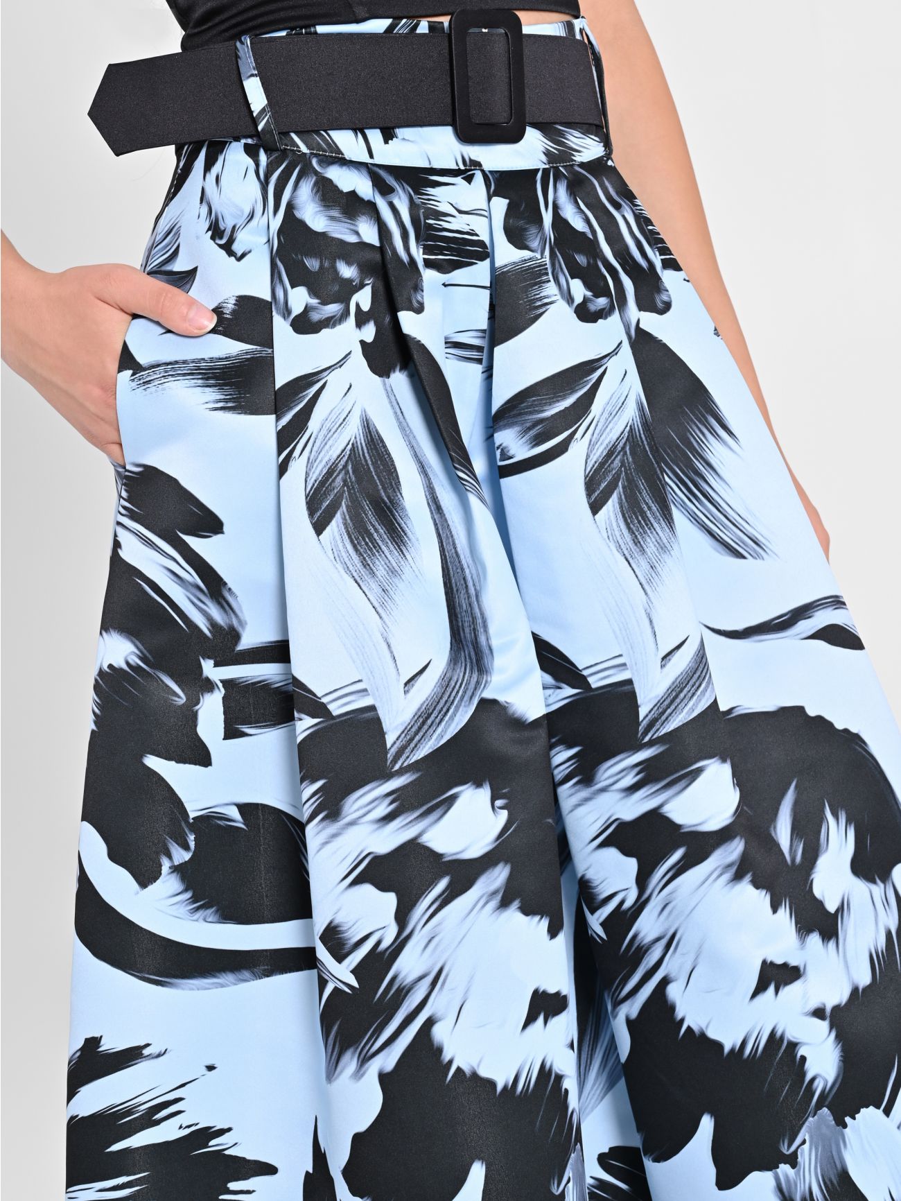 Maxi Floral Duchesse Skirt in_i5