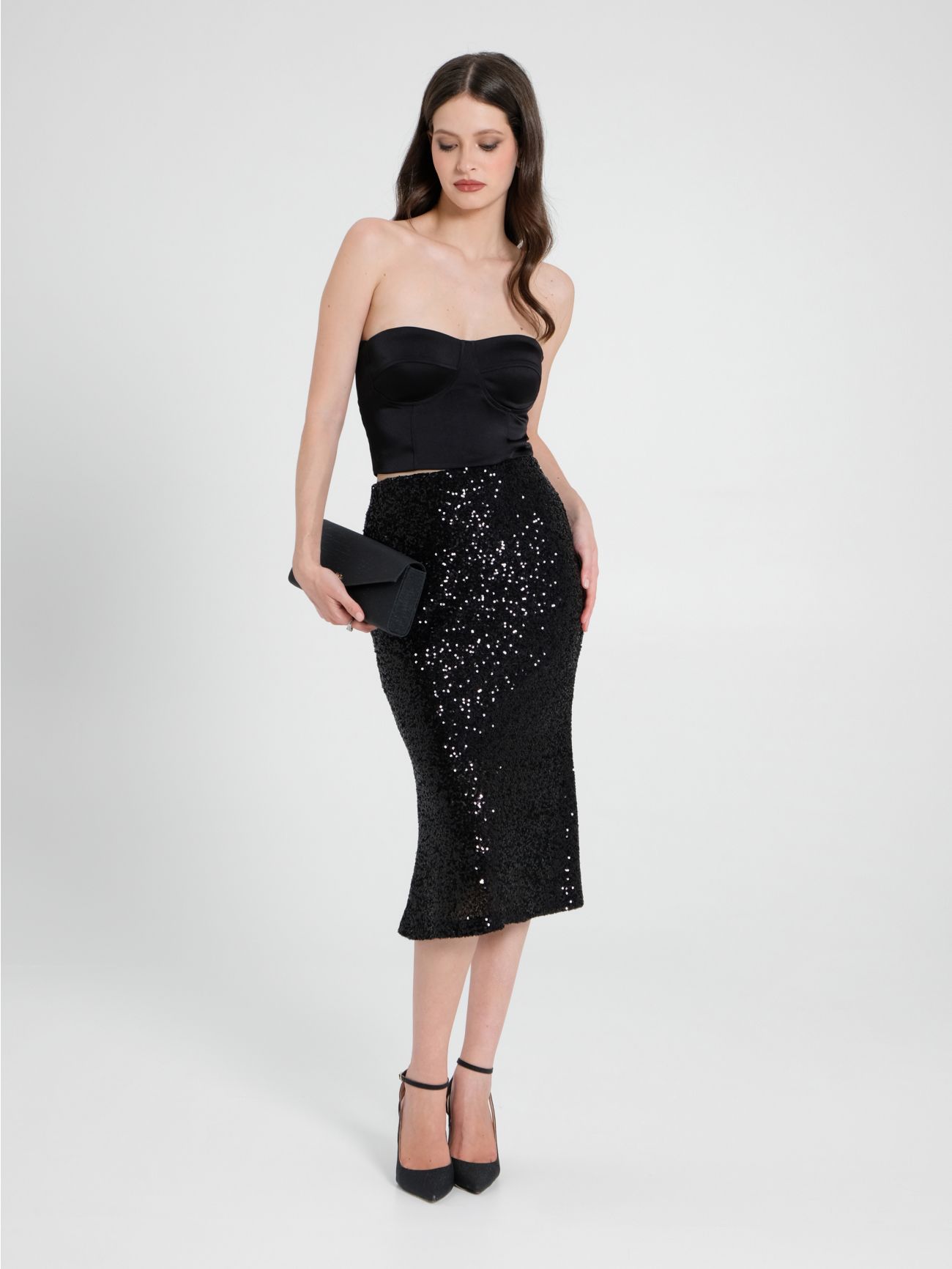 Sequinned Pencil Skirt in_i7