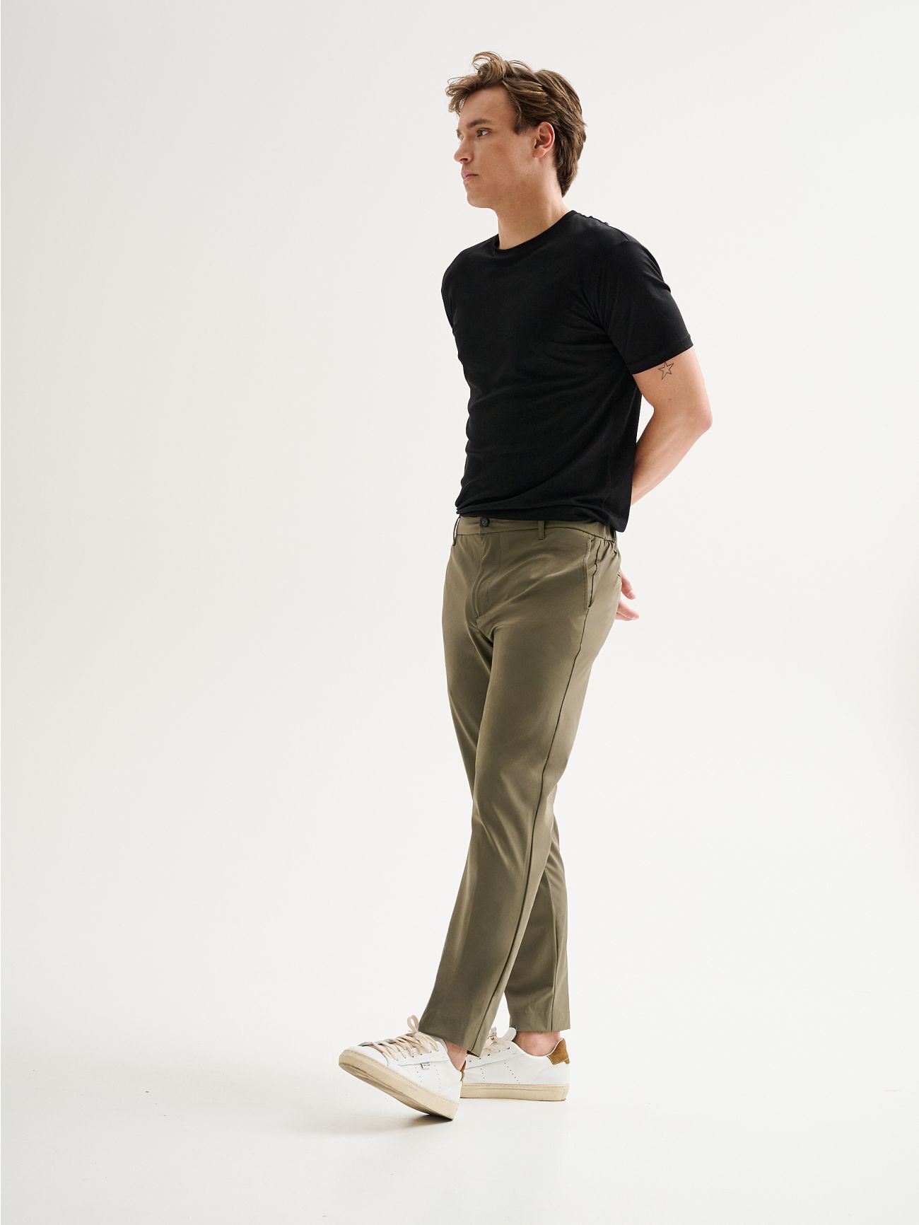 Men's Regular Trousers in Technical Fabric QB24 in_i7