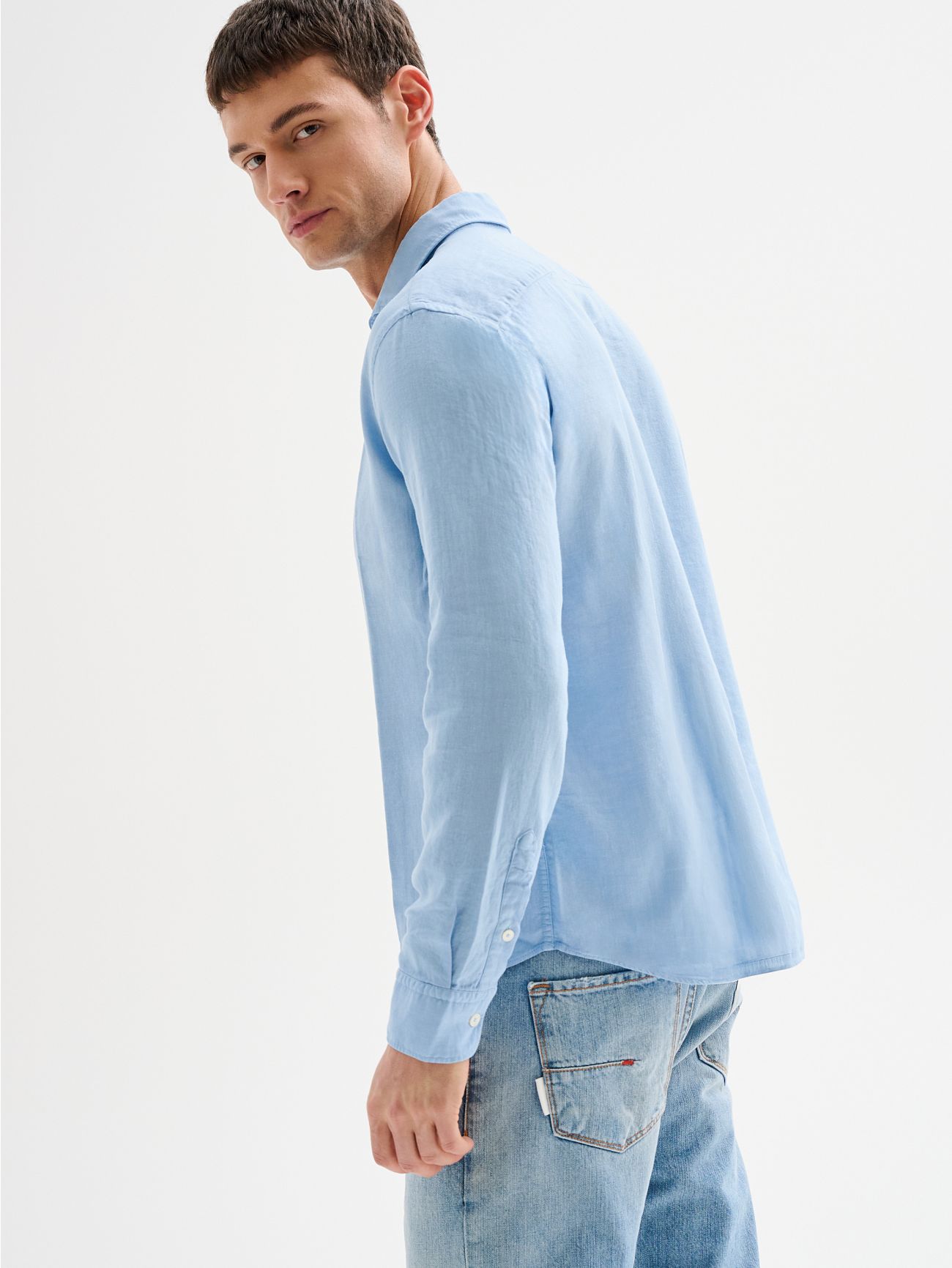 Men's Light Blue Linen Shirt with French Collar QB24 in_i4