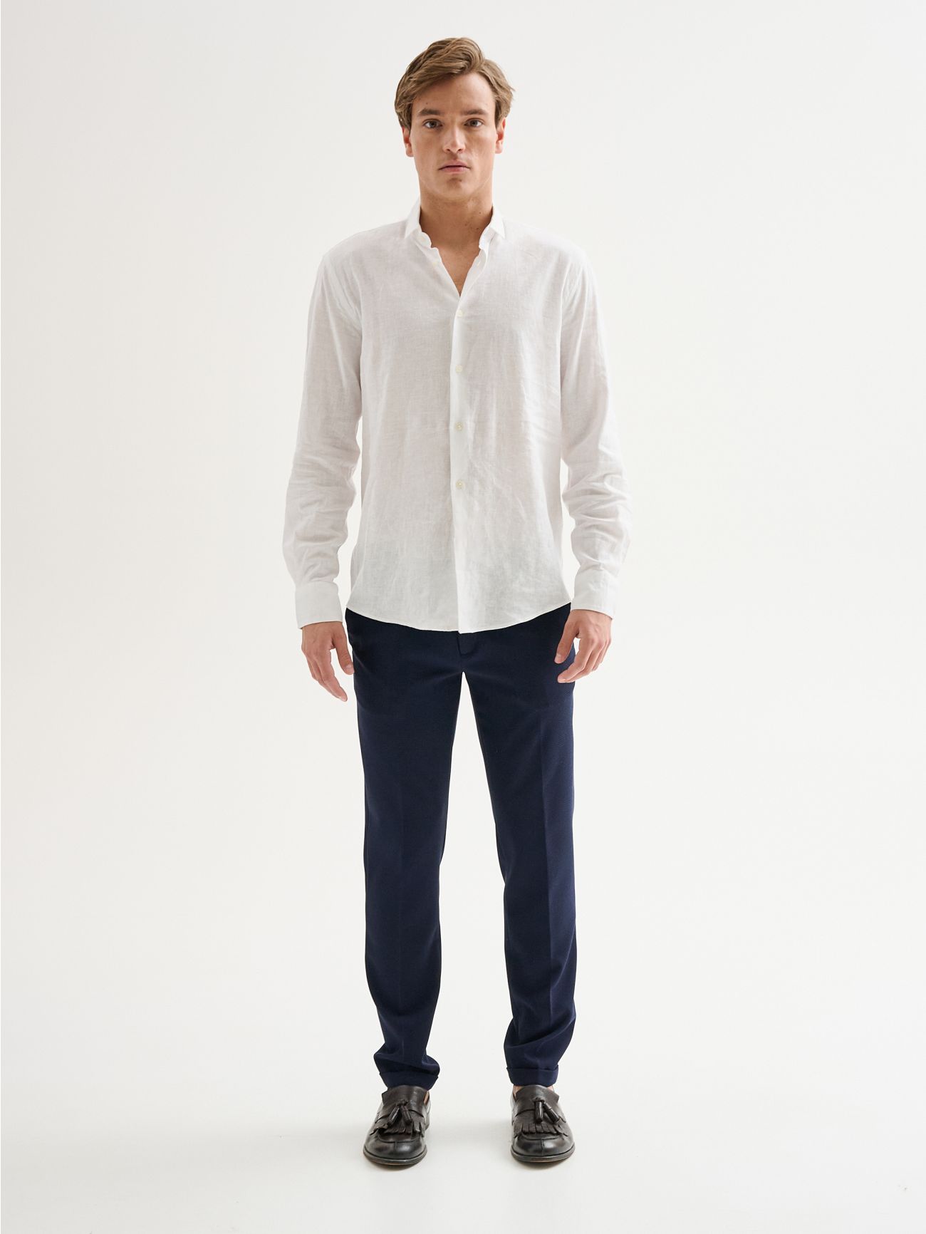 Men's White Linen Shirt with French Collar QB24 det_1