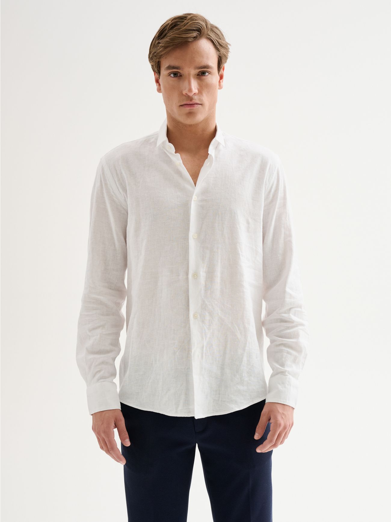 Men's White Linen Shirt with French Collar QB24 det_3