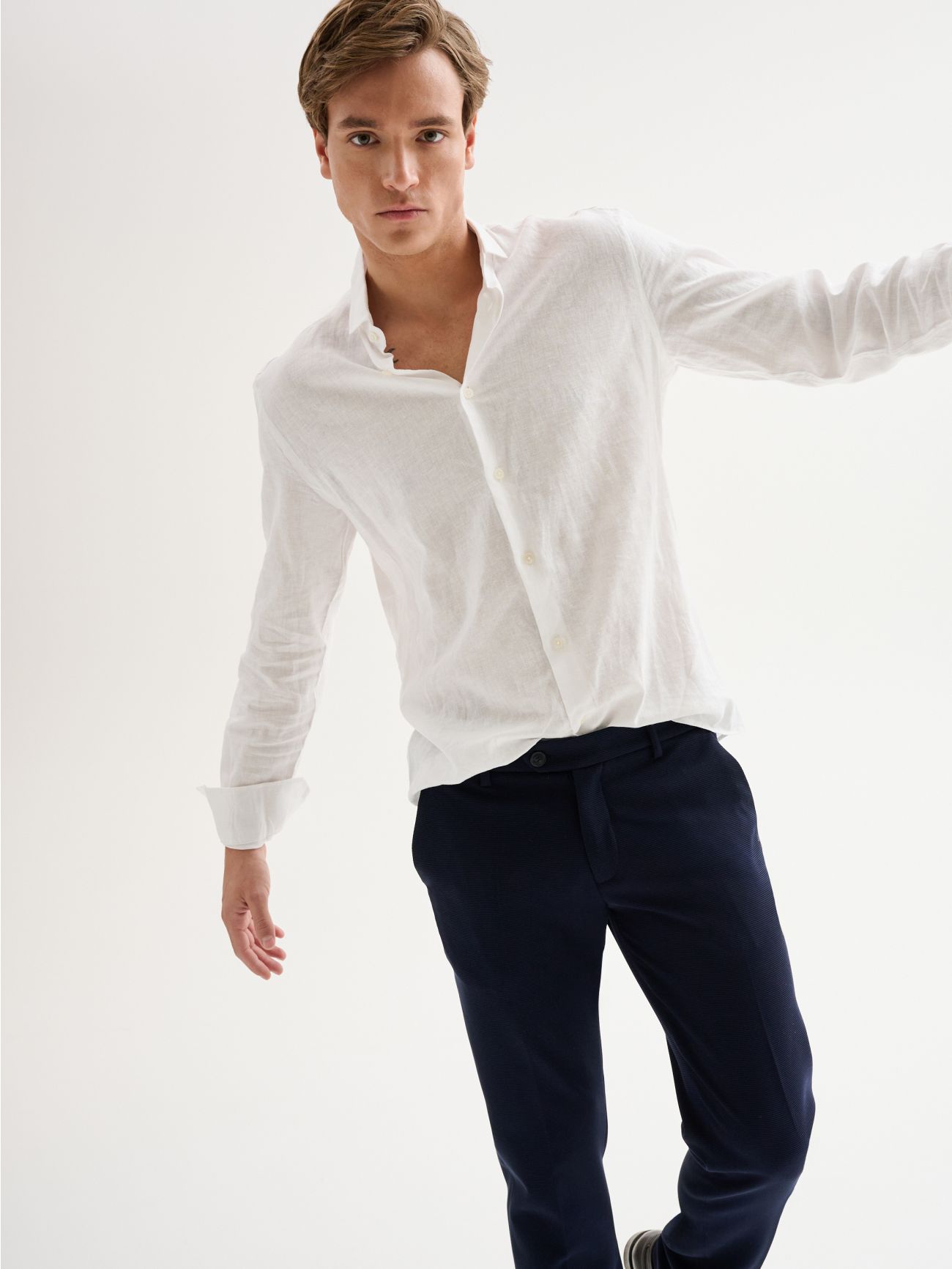 Men's White Linen Shirt with French Collar QB24 in_i5
