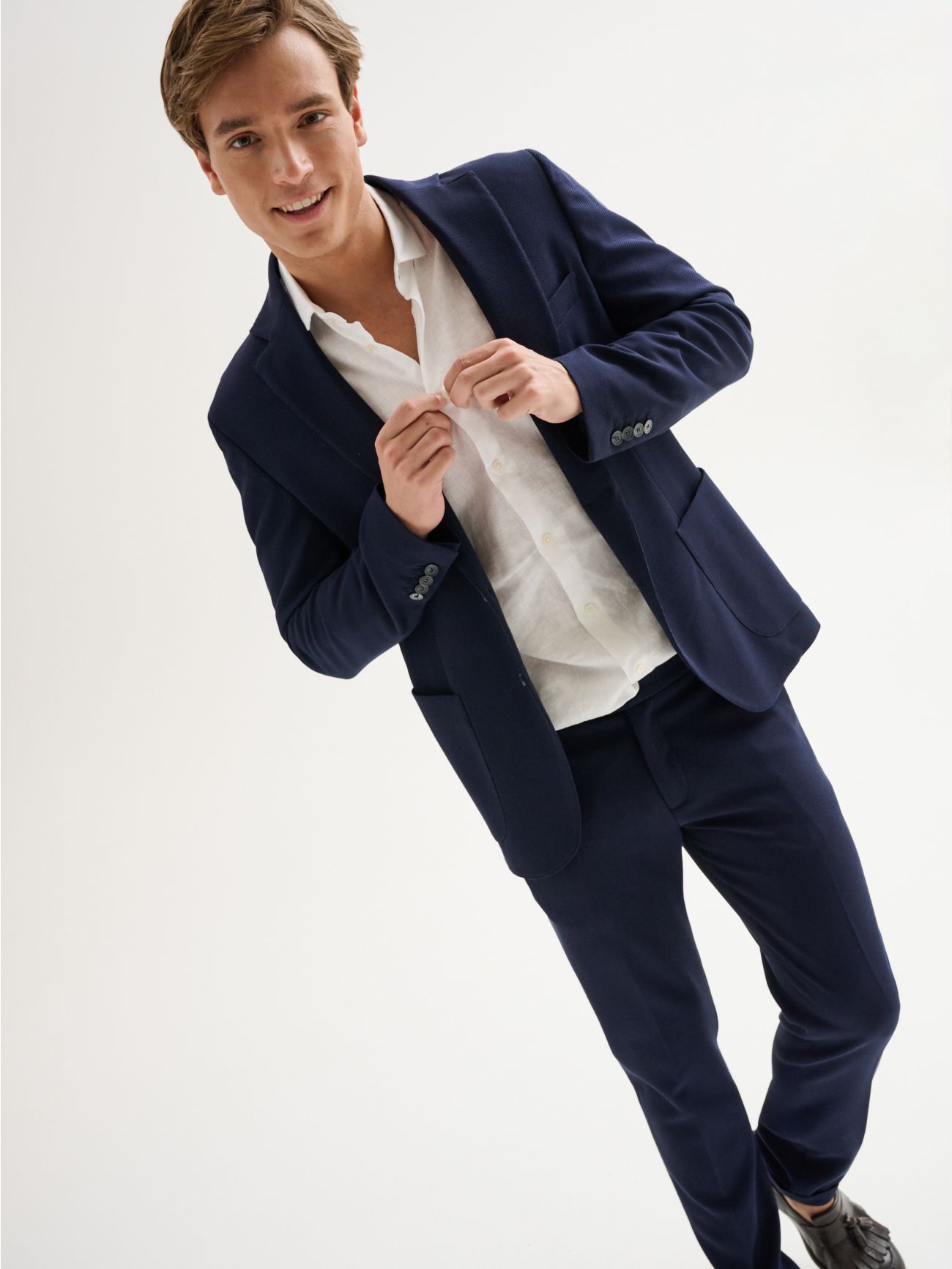 Men's White Linen Shirt with French Collar QB24 in_i7