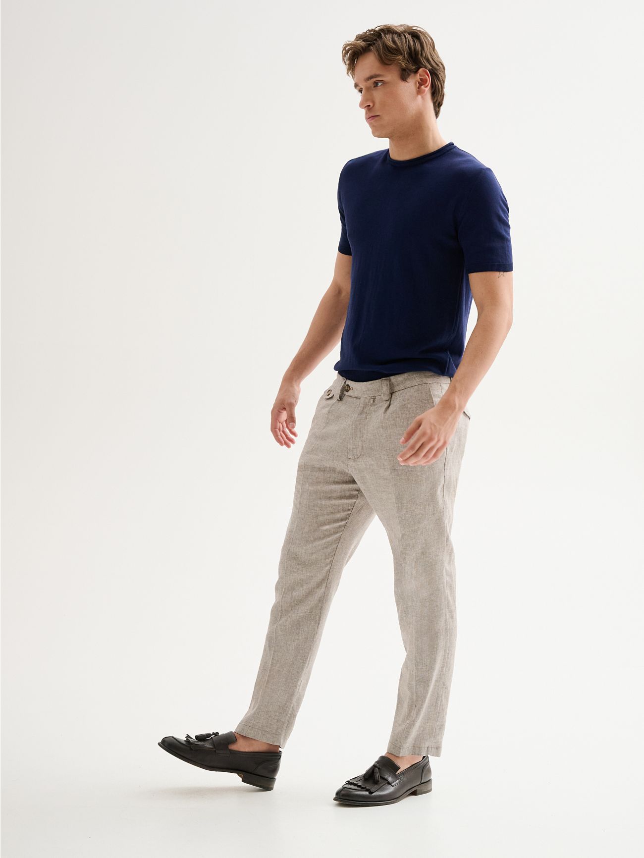 Men's Regular Linen Blend Trousers with Darts QB24 in_i7