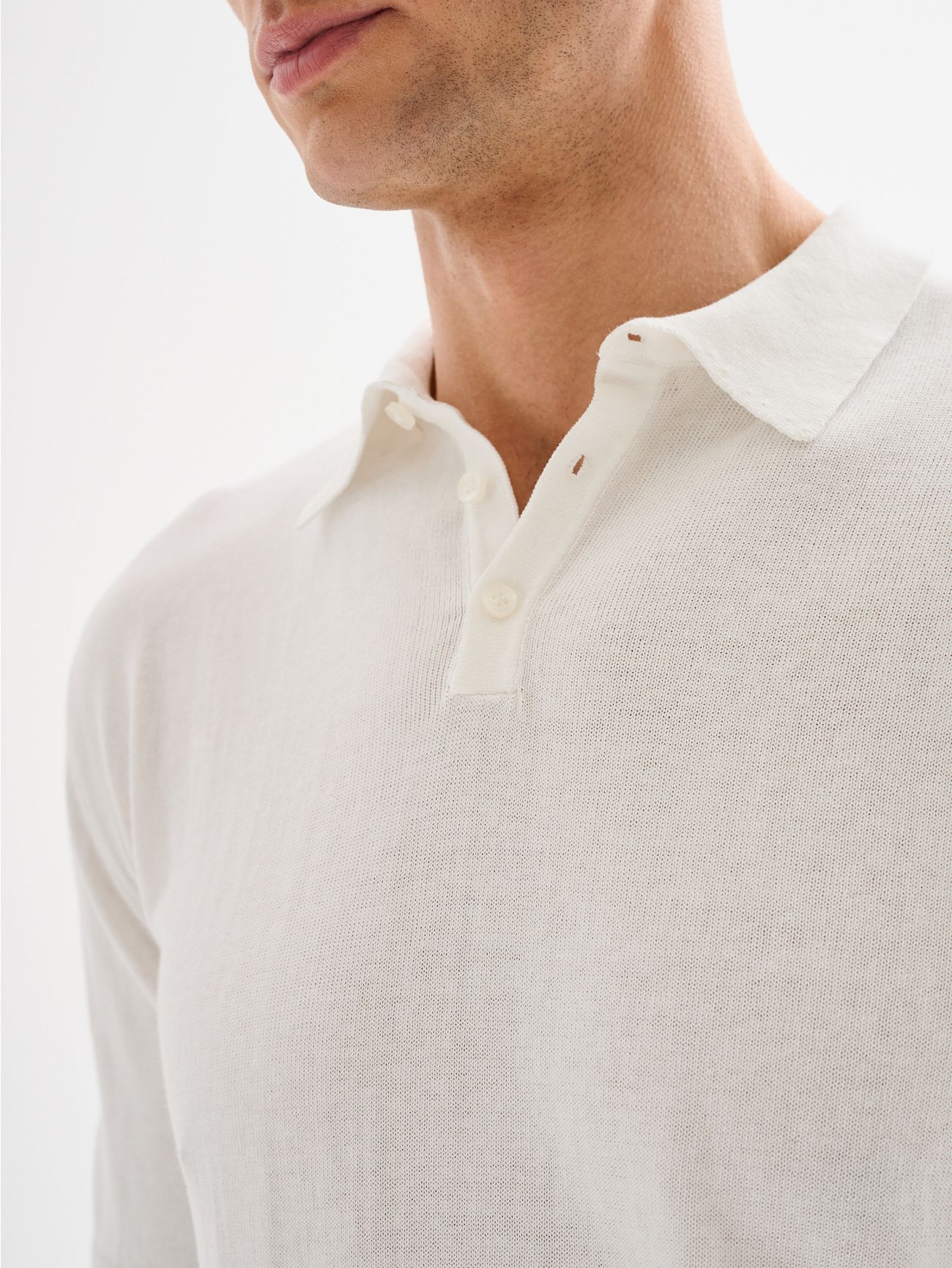 Men's Basic White Knitted Polo Short in Crepe Cotton QB24 in_i5