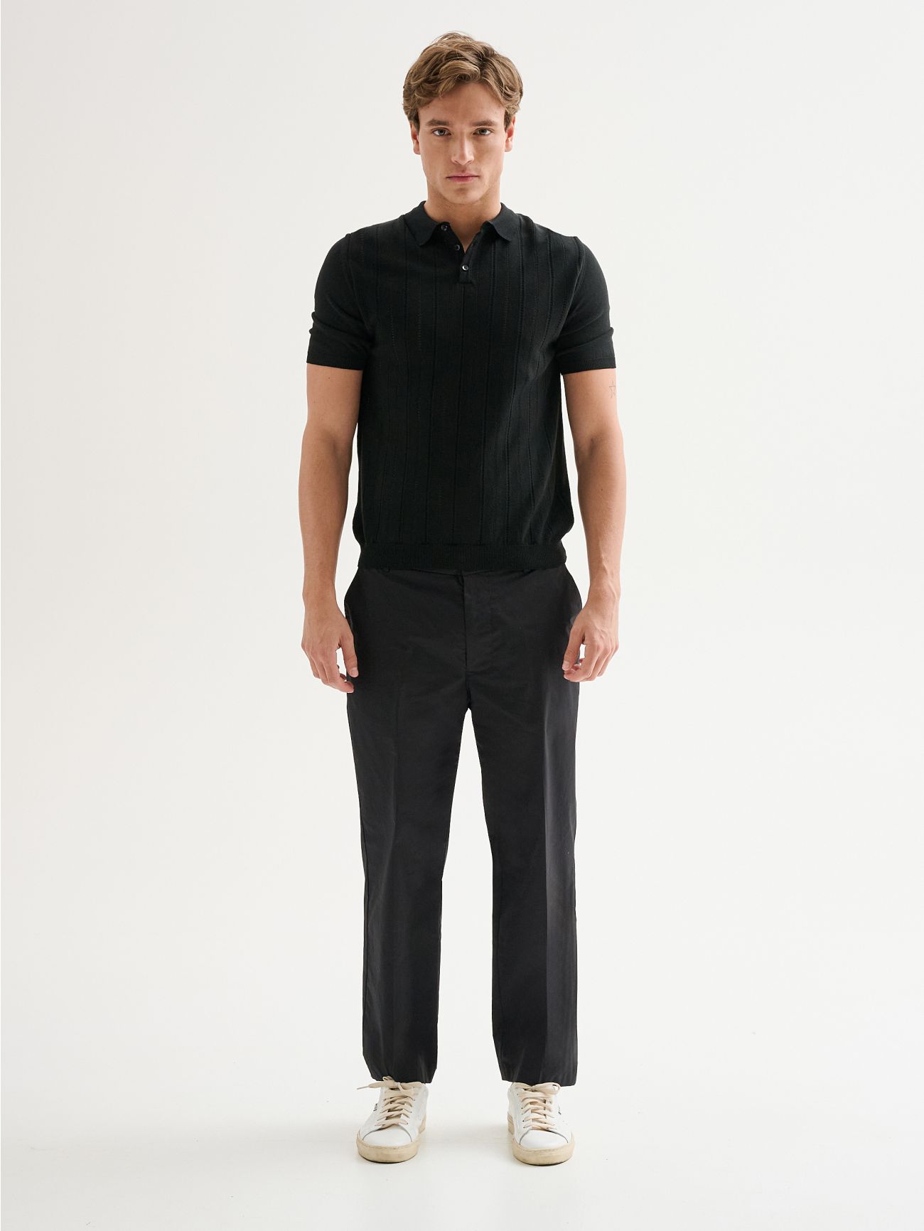 Men’s knitted Polo Shirt with Front Detailing QB24 det_1