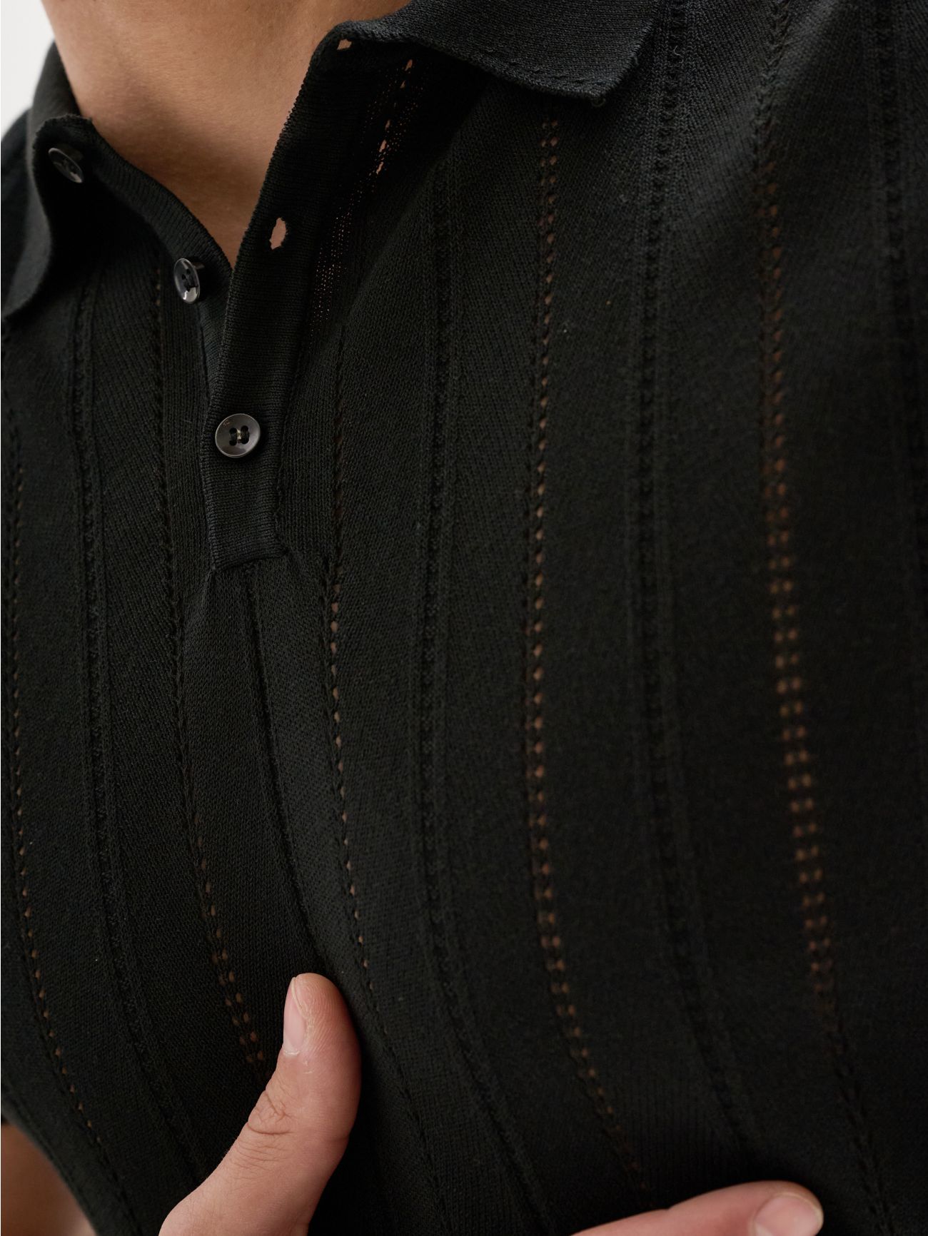 Men’s knitted Polo Shirt with Front Detailing QB24 in_i6