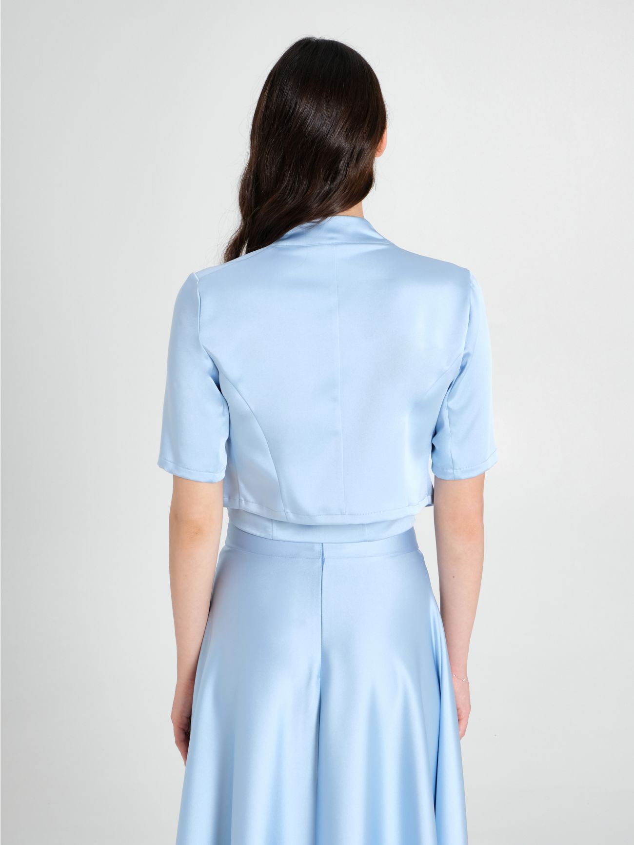 Bolero aus strukturiertem Satin in Hellblau in_i4