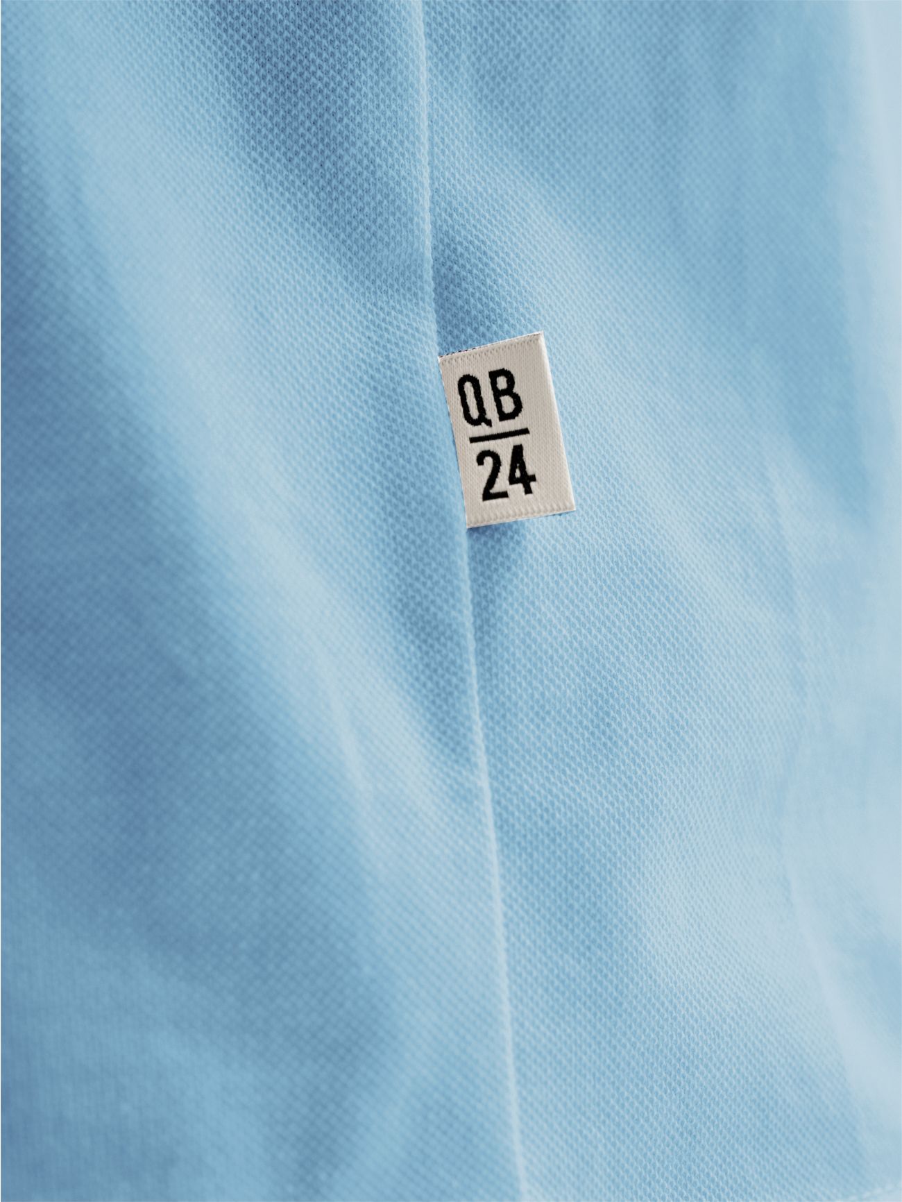Men’s Light Blue Crewneck Pique T-shirt QB24 in_i6