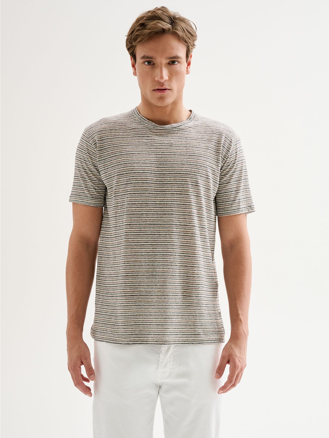 Men’s Crewneck T-shirt with Micro Stripes QB24 det_3